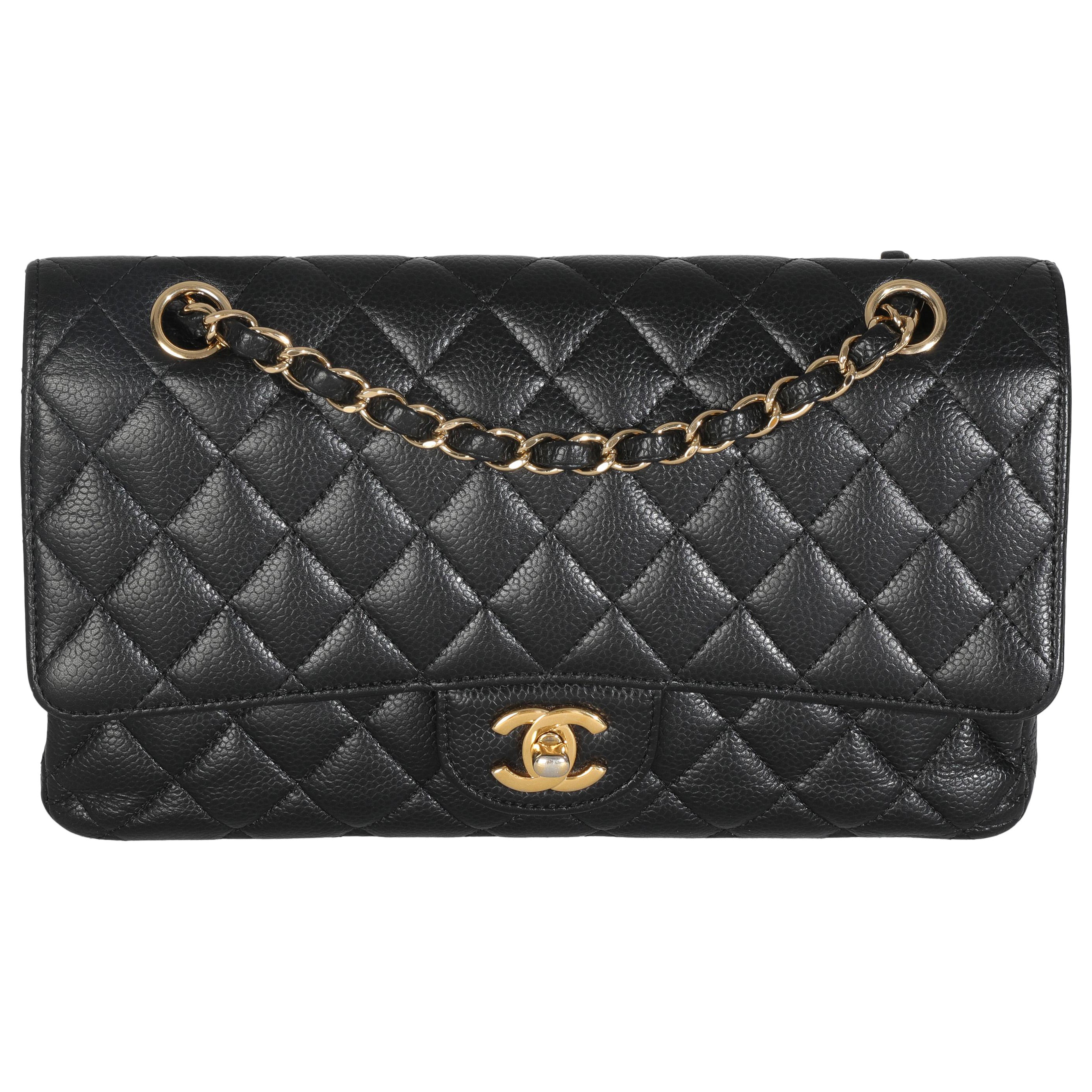 Chanel - Sac à double rabat classique moyen matelassé Caviar noir en vente