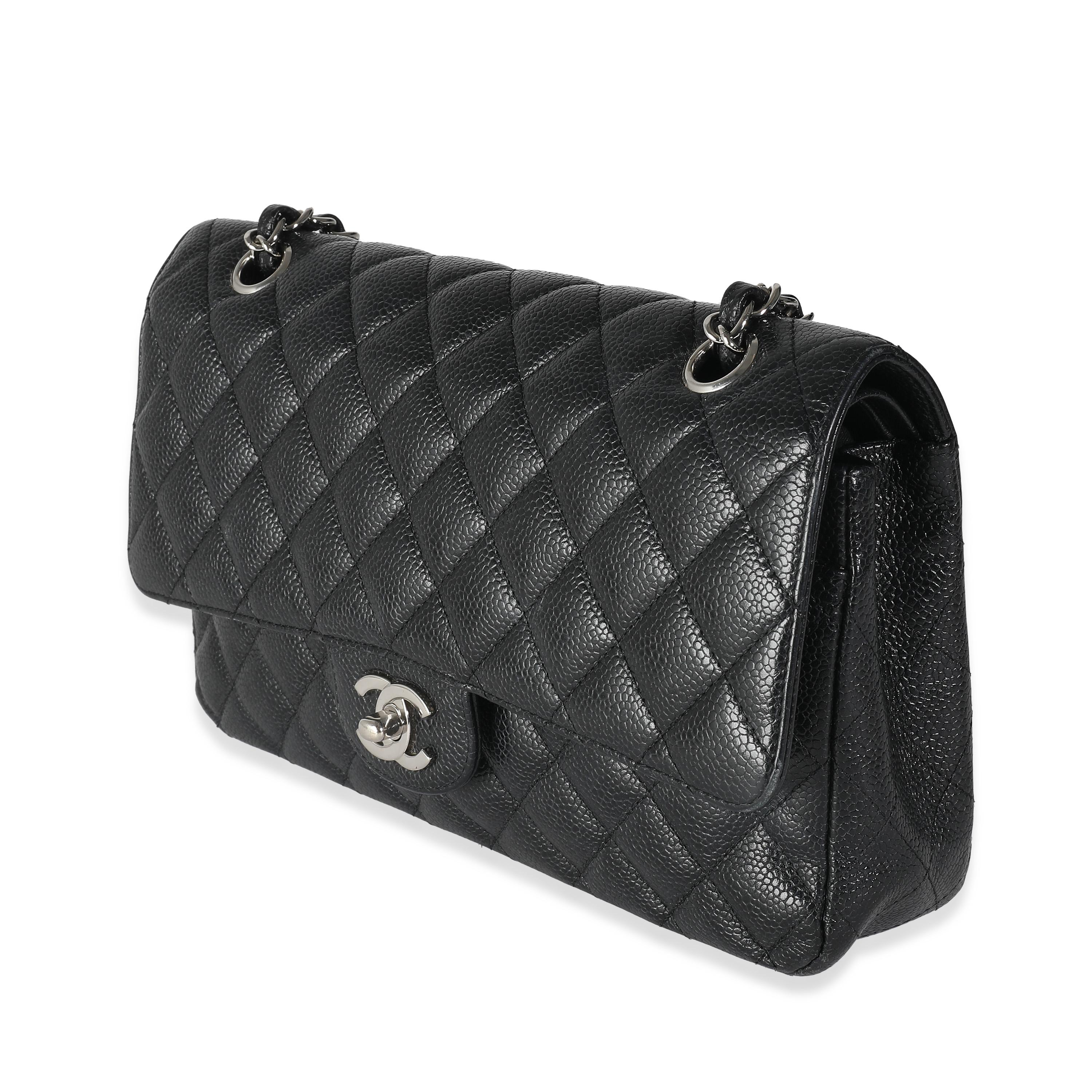 Chanel Black Quilted Caviar Medium Classic Double Flap Handbag In Excellent Condition For Sale In New York, NY