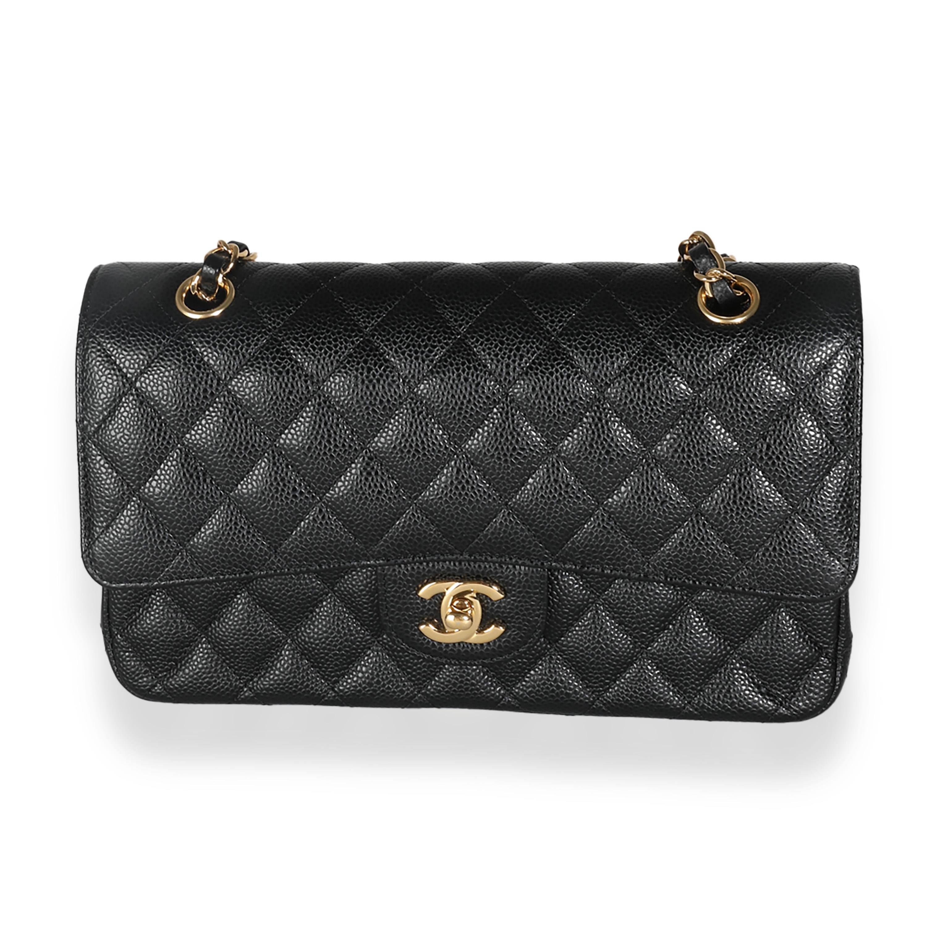 Chanel Black Quilted Caviar Medium Classic Double Flap Handbag Excellent état - En vente à New York, NY