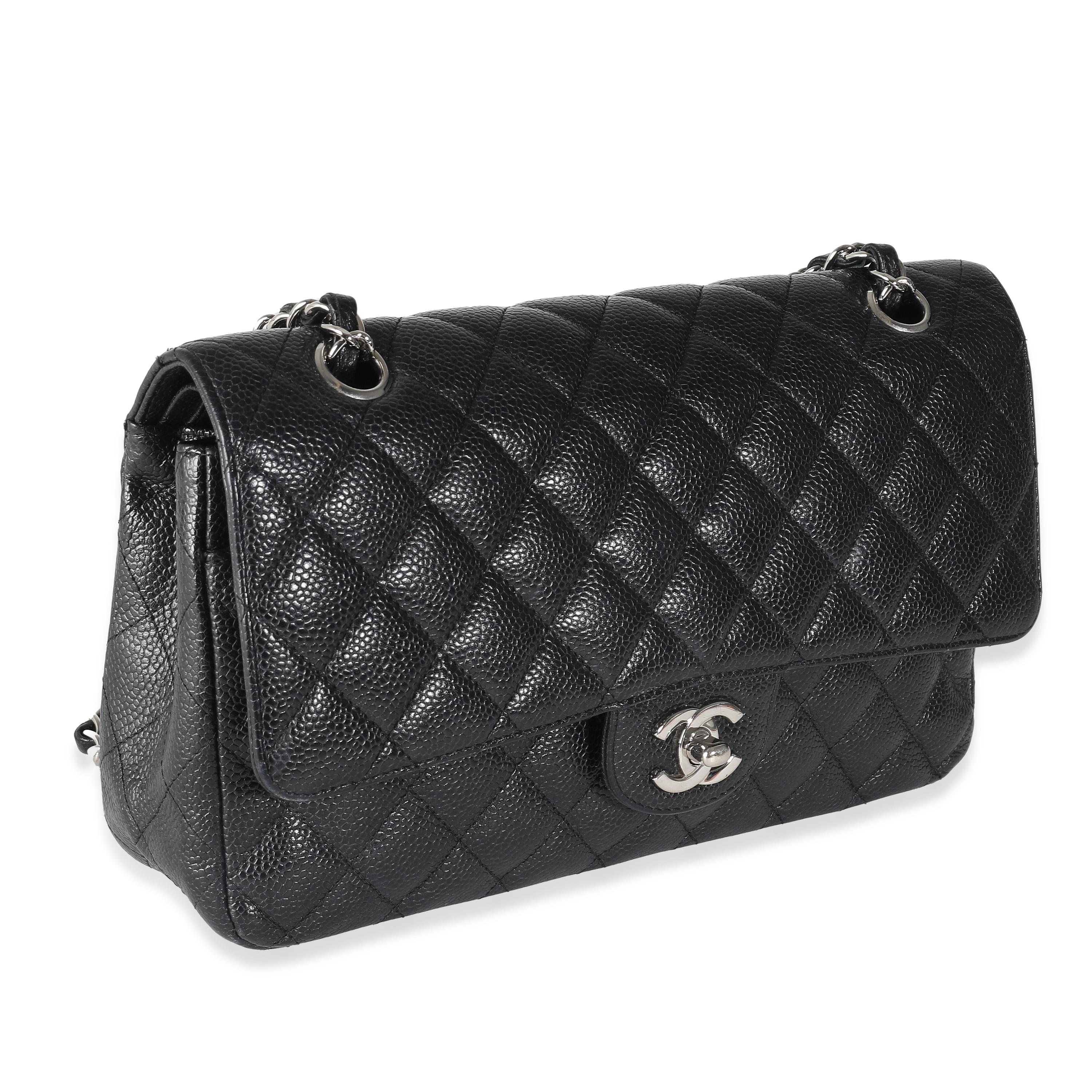 Women's Chanel Black Quilted Caviar Medium Classic Double Flap Handbag For Sale