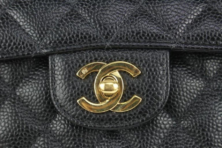 chanel flap bag caviar small