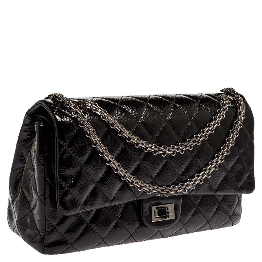 Chanel Black Quilted Caviar Patent Leather Reissue 2.55 Classic 226 Flap Bag In Good Condition In Dubai, Al Qouz 2