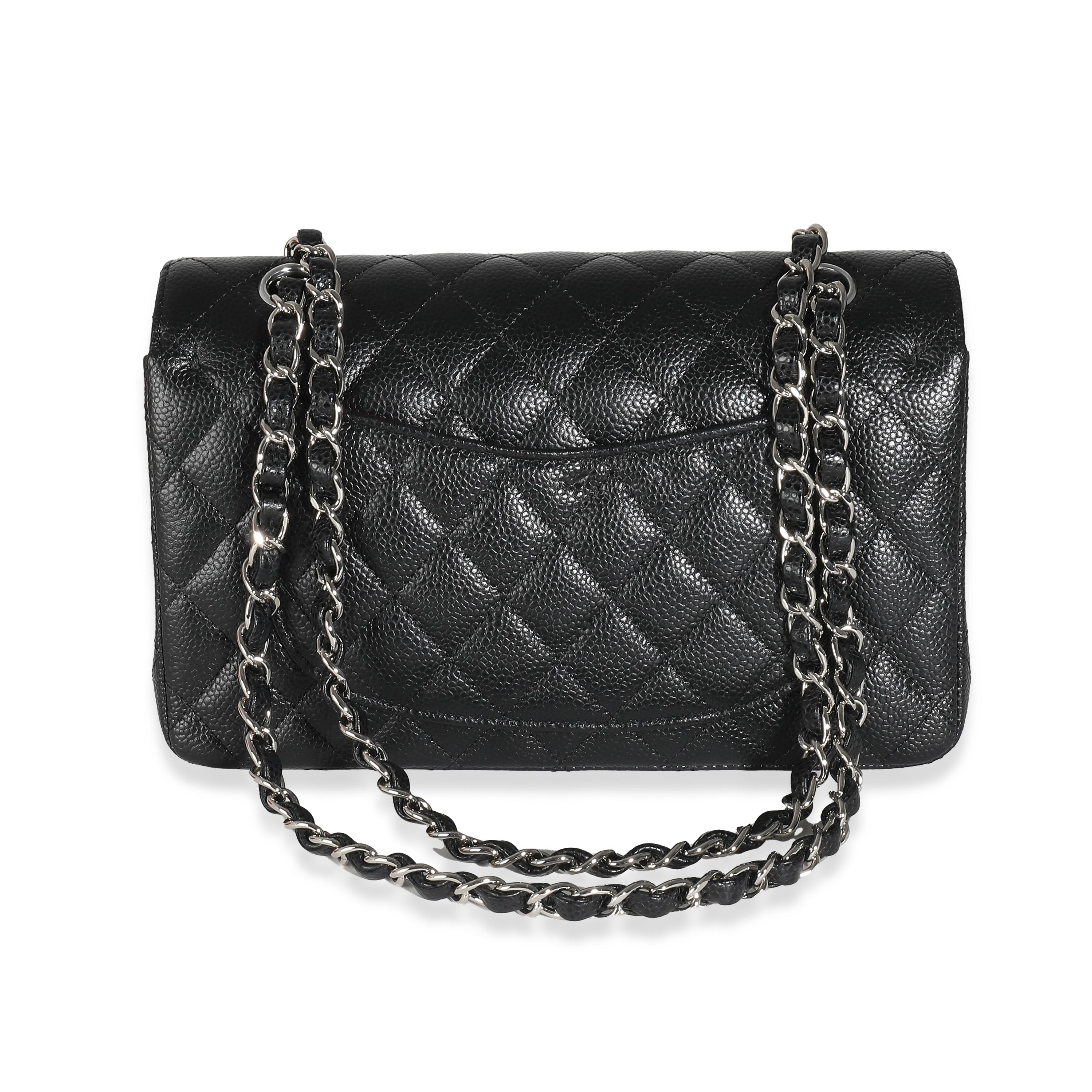 Chanel Caviale trapuntato nero Piccola borsa classica a doppia patta in vendita 3