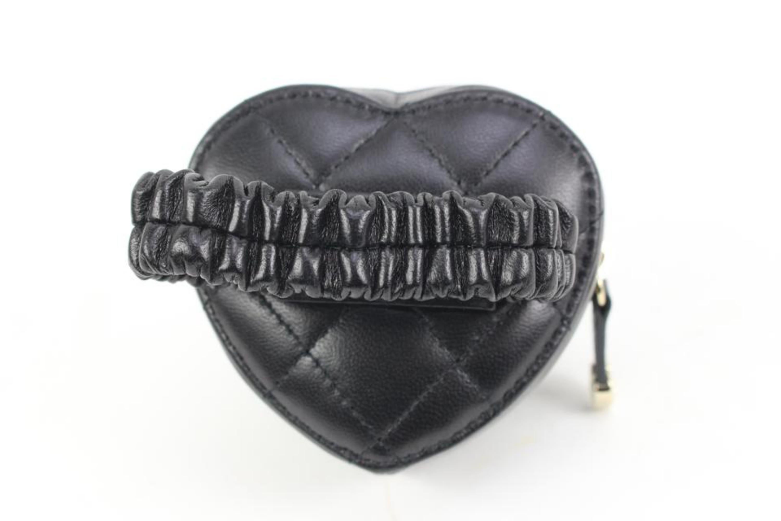 Chanel Black Quilted CC in Love Zipped Coin Heart  Purse Arm Pouch 72ck317s 5
