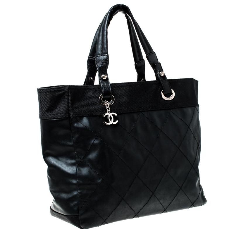 Chanel Black Quilted Coated Canvas Paris Biarritz Grand Shopper Tote In Good Condition In Dubai, Al Qouz 2