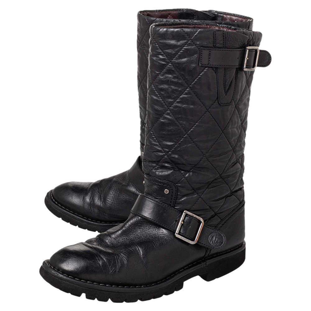 Women's Chanel Black Quilted Coated Fabric And Leather Mid Calf Boots Size 38 For Sale
