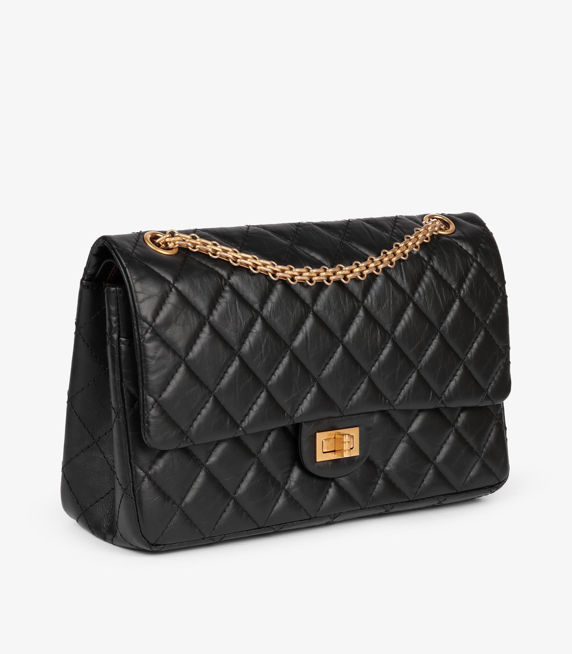 Chanel Black Quilted Crinkled Calfskin Leather 226 2.55 Reissue Double Flap Bag In Excellent Condition For Sale In Bishop's Stortford, Hertfordshire