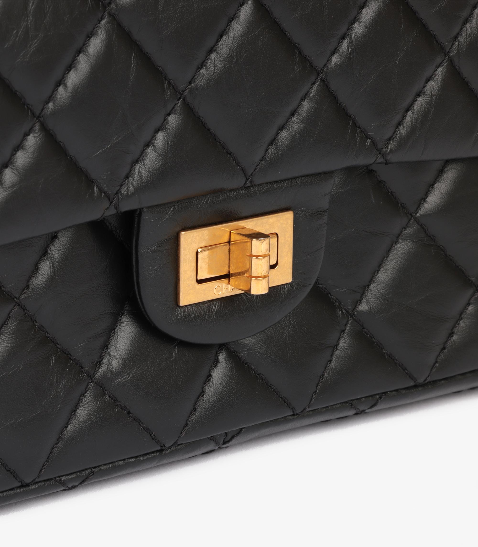 Women's Chanel Black Quilted Crinkled Calfskin Leather 226 2.55 Reissue Double Flap Bag For Sale