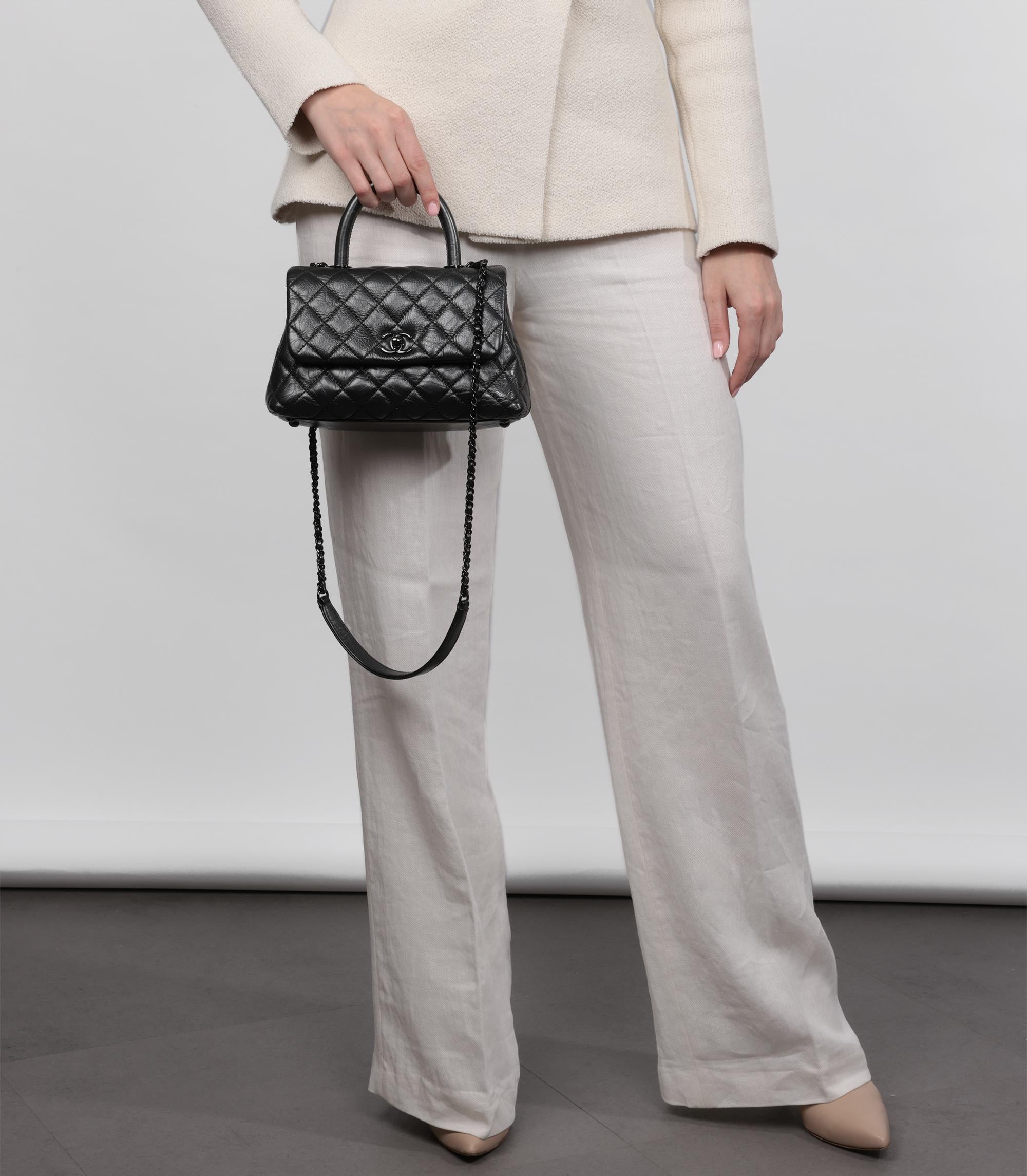 Chanel Black Quilted Crinkled Calfskin Leather SO Black Small Coco Top Handle

Brand- Chanel
Model- Small Coco Top Handle
Product Type- Shoulder, Top Handle
Serial Number- 29******
Age- Circa 2020
Accompanied By- Chanel Dust Bag, Box, Authenticity