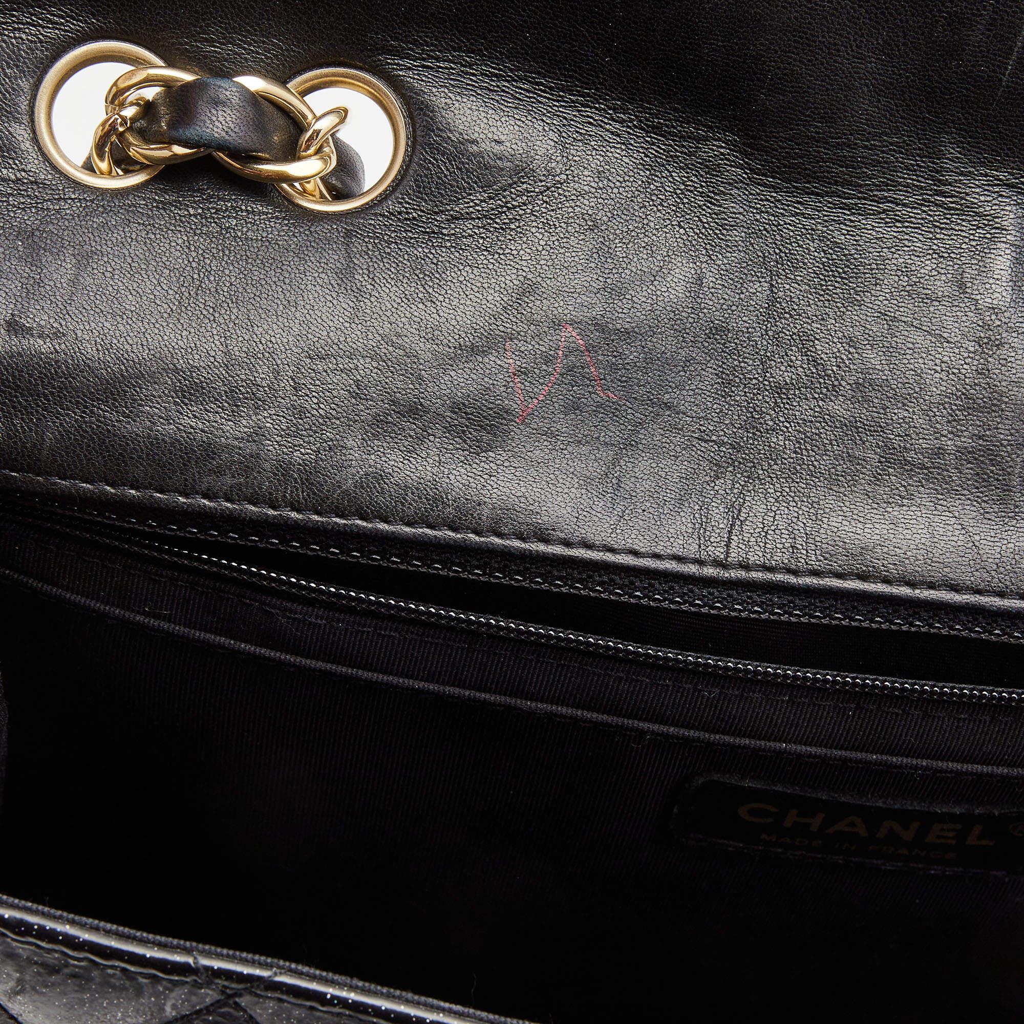 Chanel Negro Acolchado Purpurina Charol Jumbo Classic Single Flap Bag en venta 5