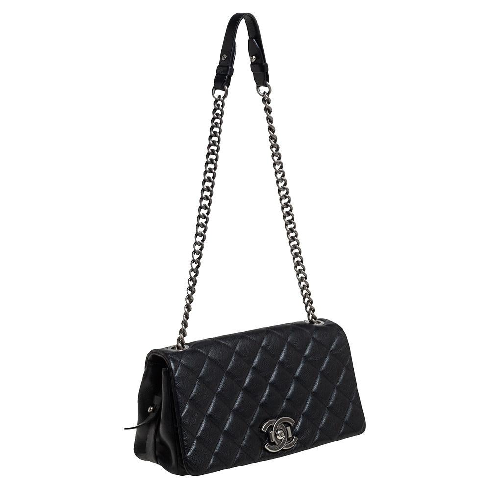 Chanel Black Quilted Goatskin Leather Medium City Rock Flap Bag In Good Condition In Dubai, Al Qouz 2