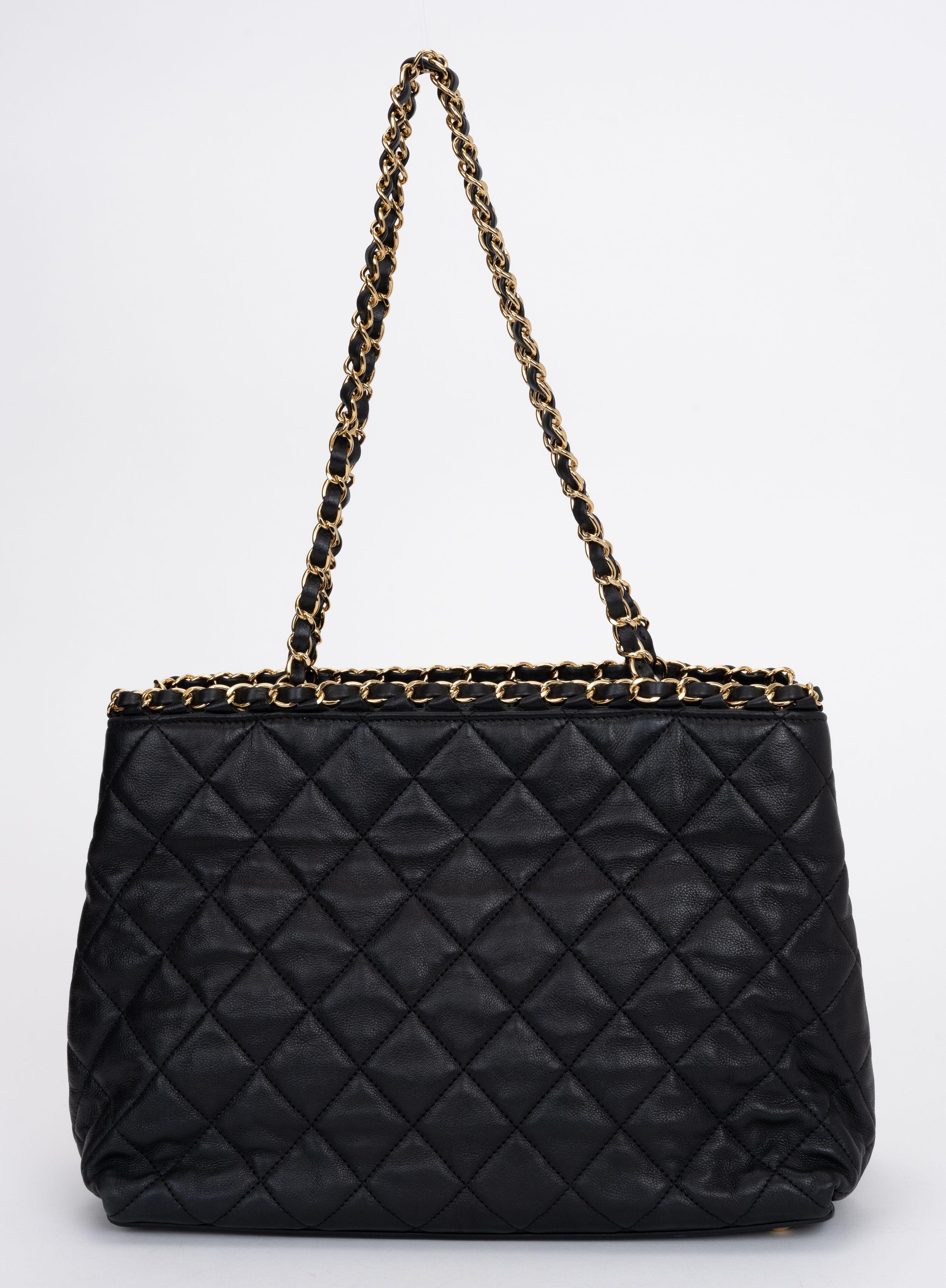 Women's Chanel Black Quilted Gold Chain Me Tote For Sale
