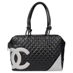 Chanel - Fourre-tout à bandoulière en cuir de veau lisse vintage Cambon - noir matelassé et gris