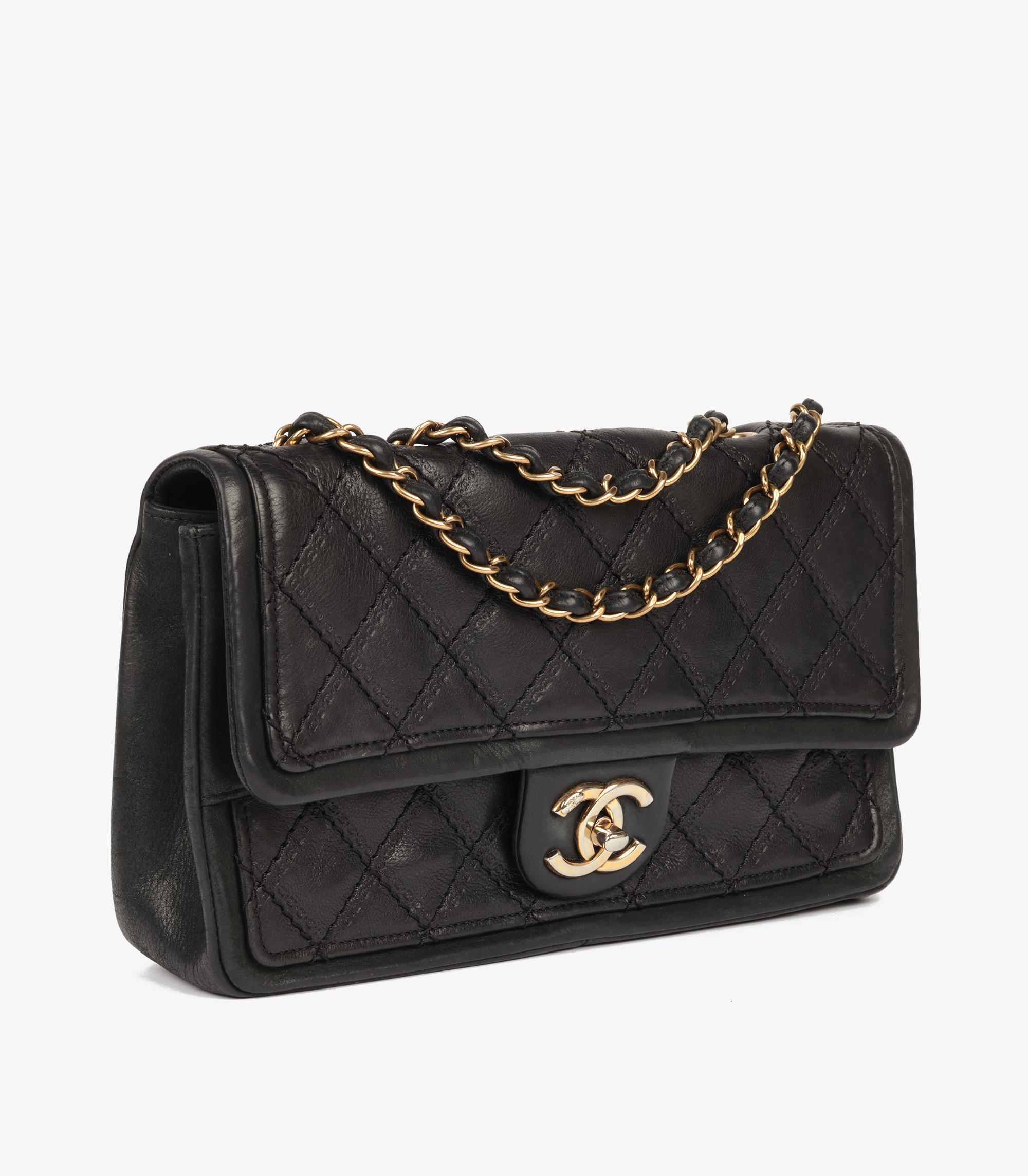 Nero Chanel Borsa nera trapuntata in pelle di vitello iridescente con bandiera singola Sheriff Star in vendita