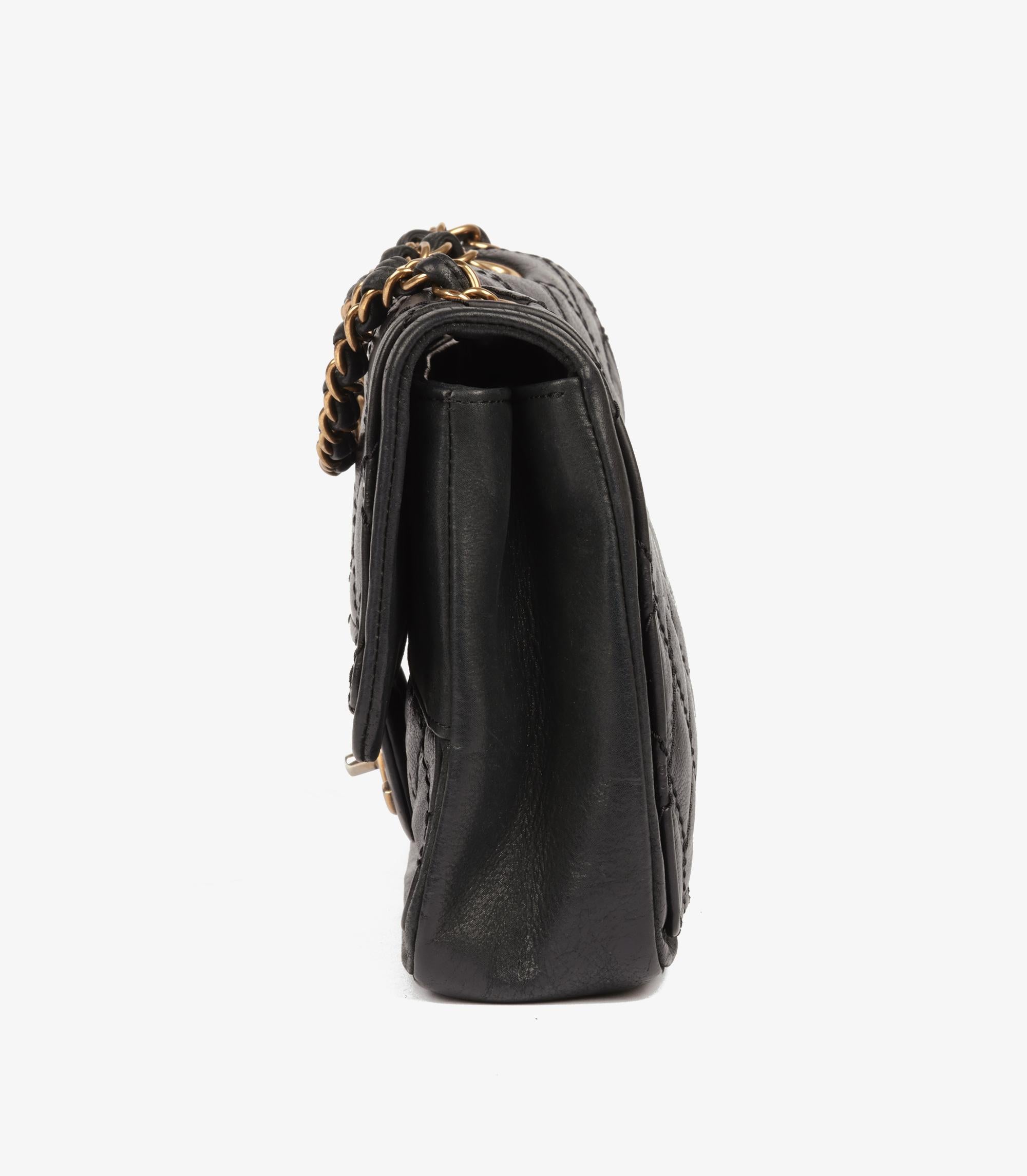 Chanel Borsa nera trapuntata in pelle di vitello iridescente con bandiera singola Sheriff Star in vendita 1