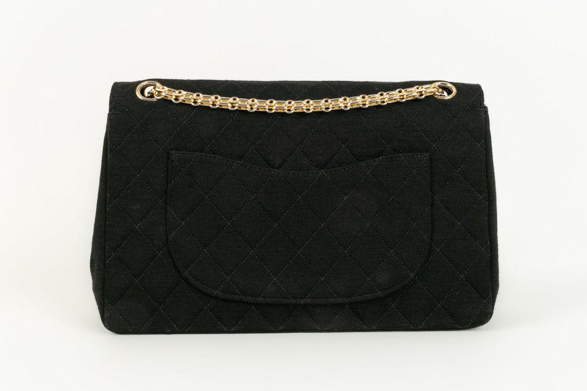 Chanel Black Quilted Jersey Bag In Good Condition For Sale In SAINT-OUEN-SUR-SEINE, FR