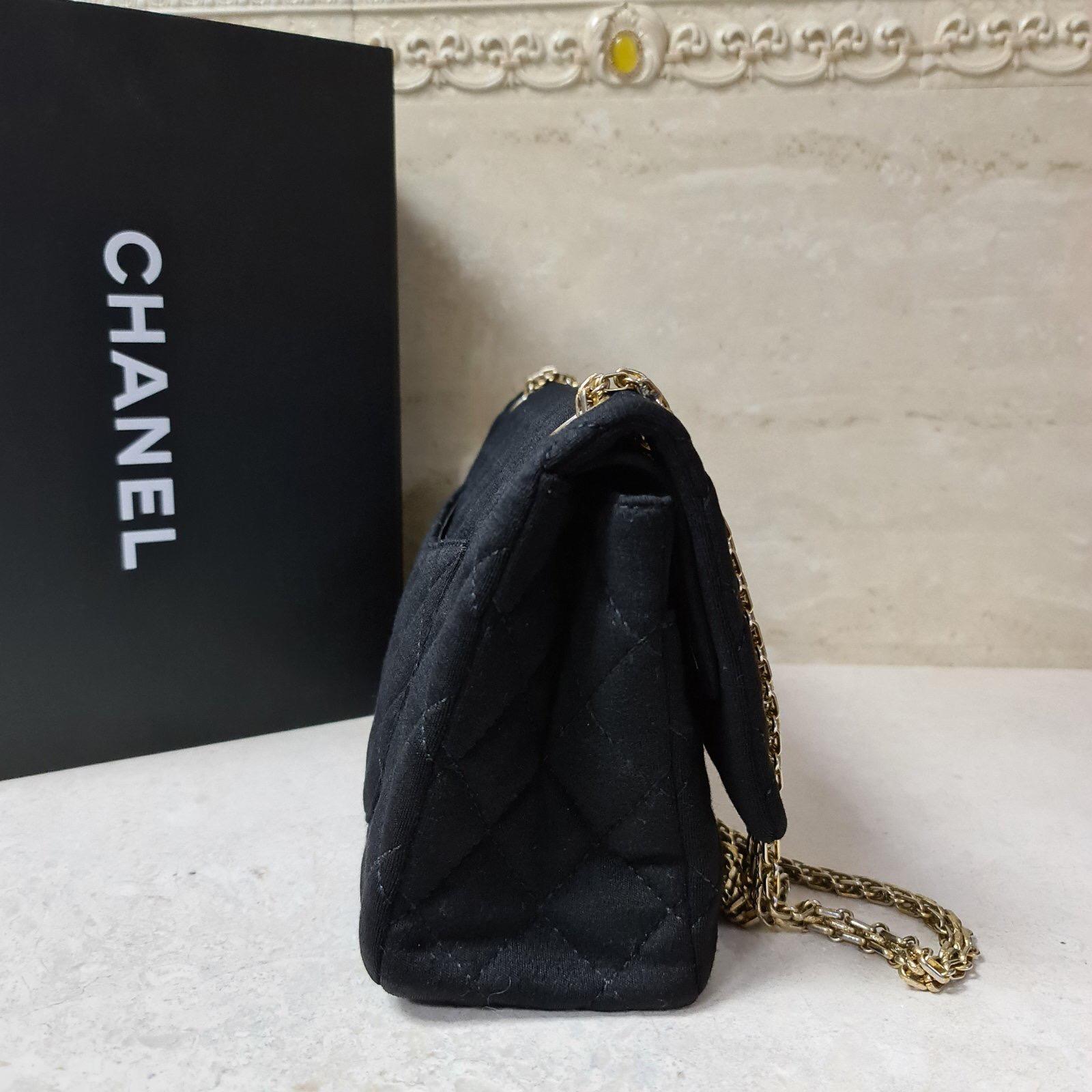 Chanel Black Quilted Jersey Fabric 2.55 Reissue  Double Flap Bag In Good Condition In Krakow, PL