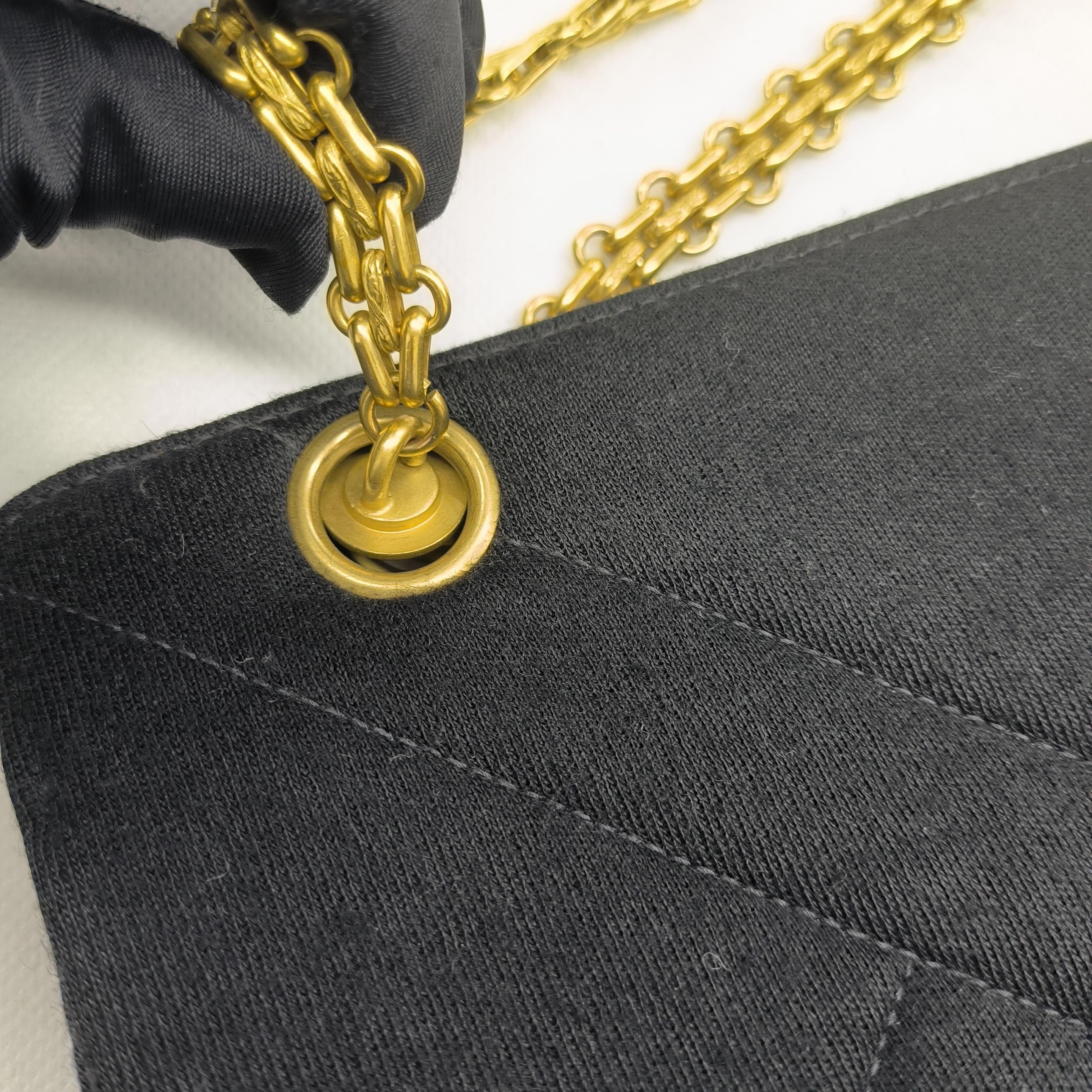 Chanel Black Quilted Jersey Reissue Frame Bag Cotton Chain Strap Kisslock Pouch en vente 8