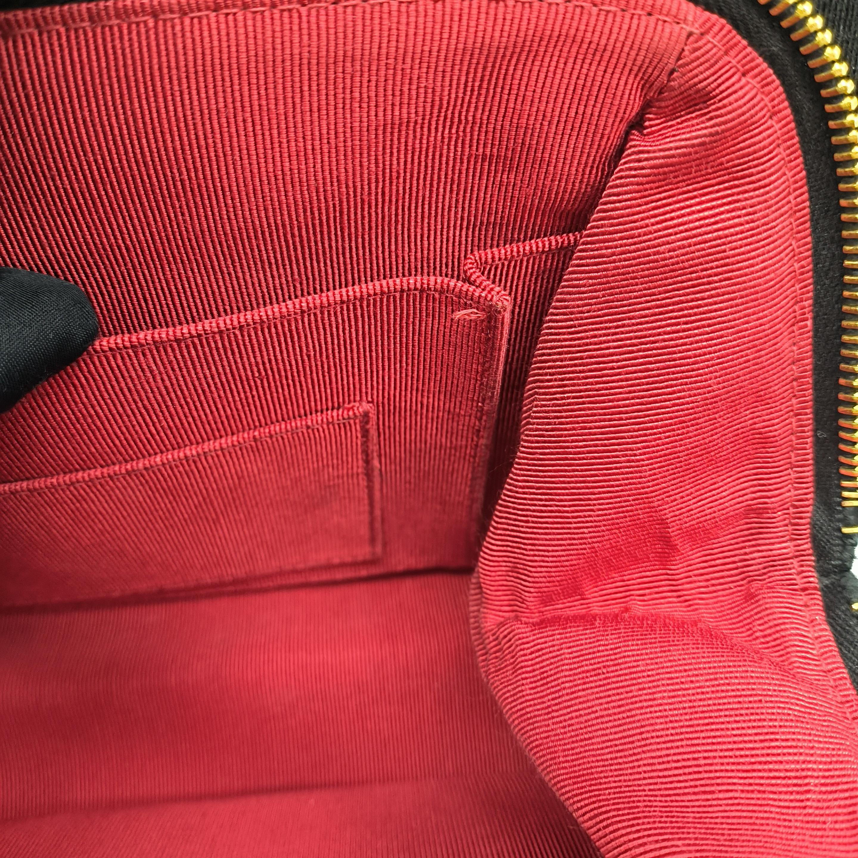 Chanel Black Quilted Jersey Reissue Frame Bag Cotton Chain Strap Red Kisslock Po en vente 11