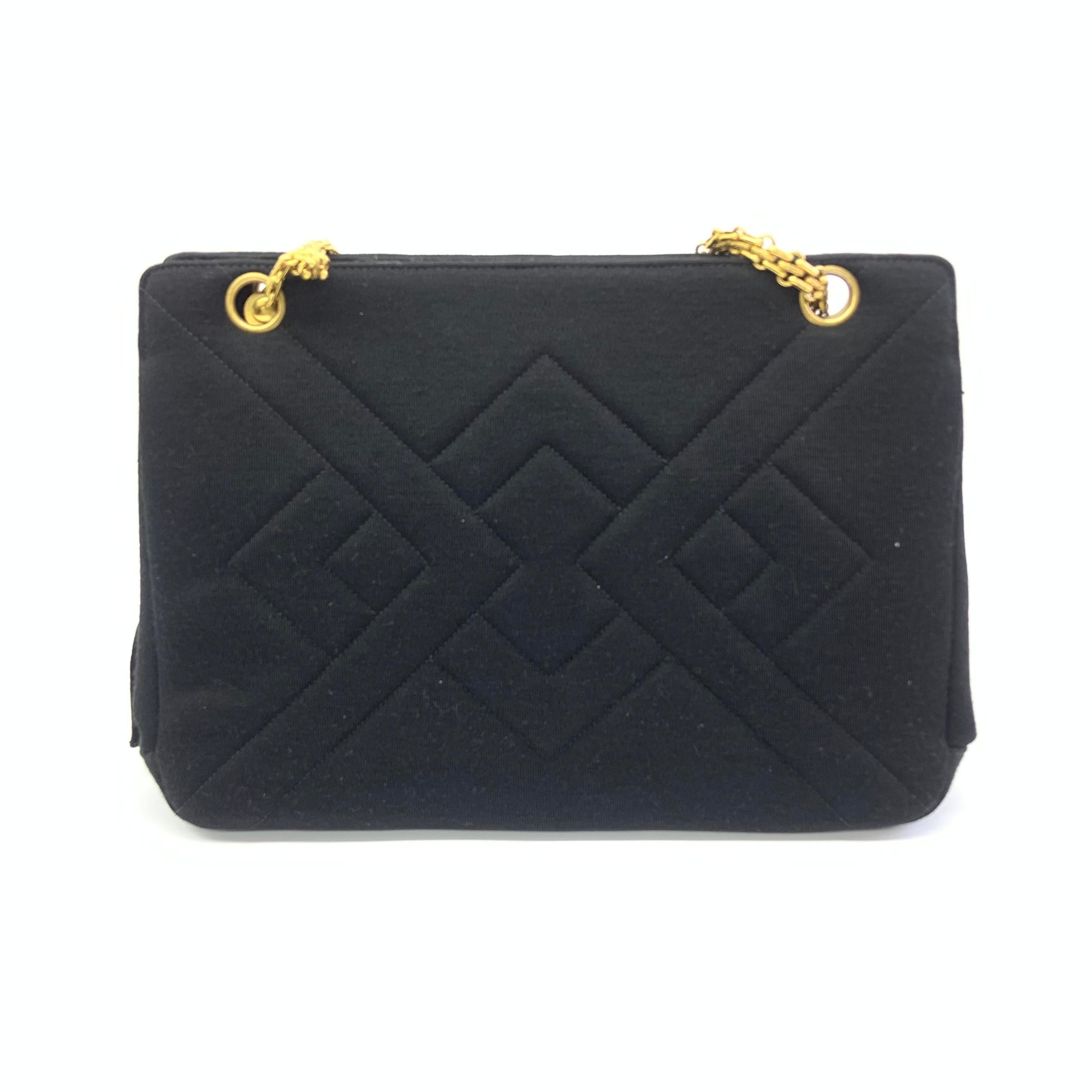 Noir Chanel Black Quilted Jersey Reissue Frame Bag Cotton Chain Strap Red Kisslock Po en vente