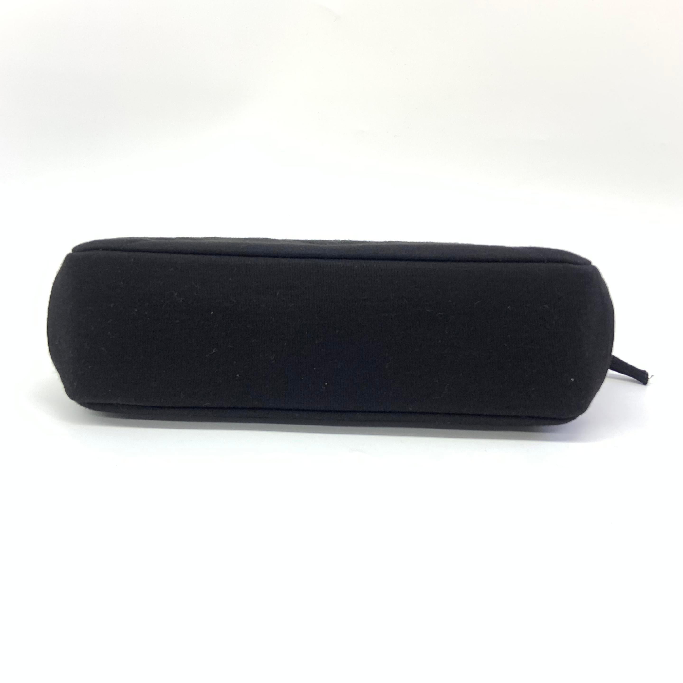 Chanel Black Quilted Jersey Reissue Frame Bag Cotton Chain Strap Red Kisslock Po en vente 1