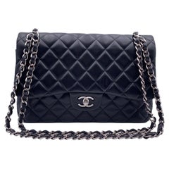 Chanel Schwarz Gesteppte Jumbo Timeless Classic Umhängetasche 30 cm