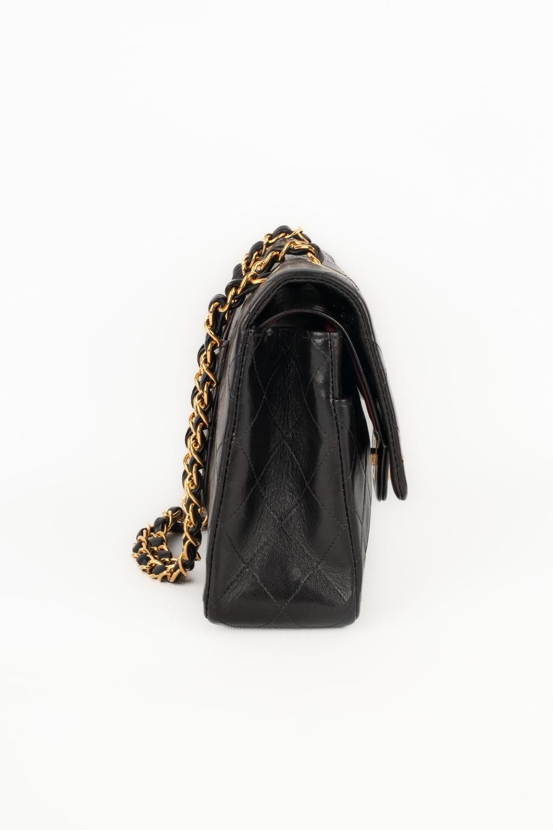 Chanel Black Quilted Lamb Leather Classic Bag, 1998 In Excellent Condition In SAINT-OUEN-SUR-SEINE, FR