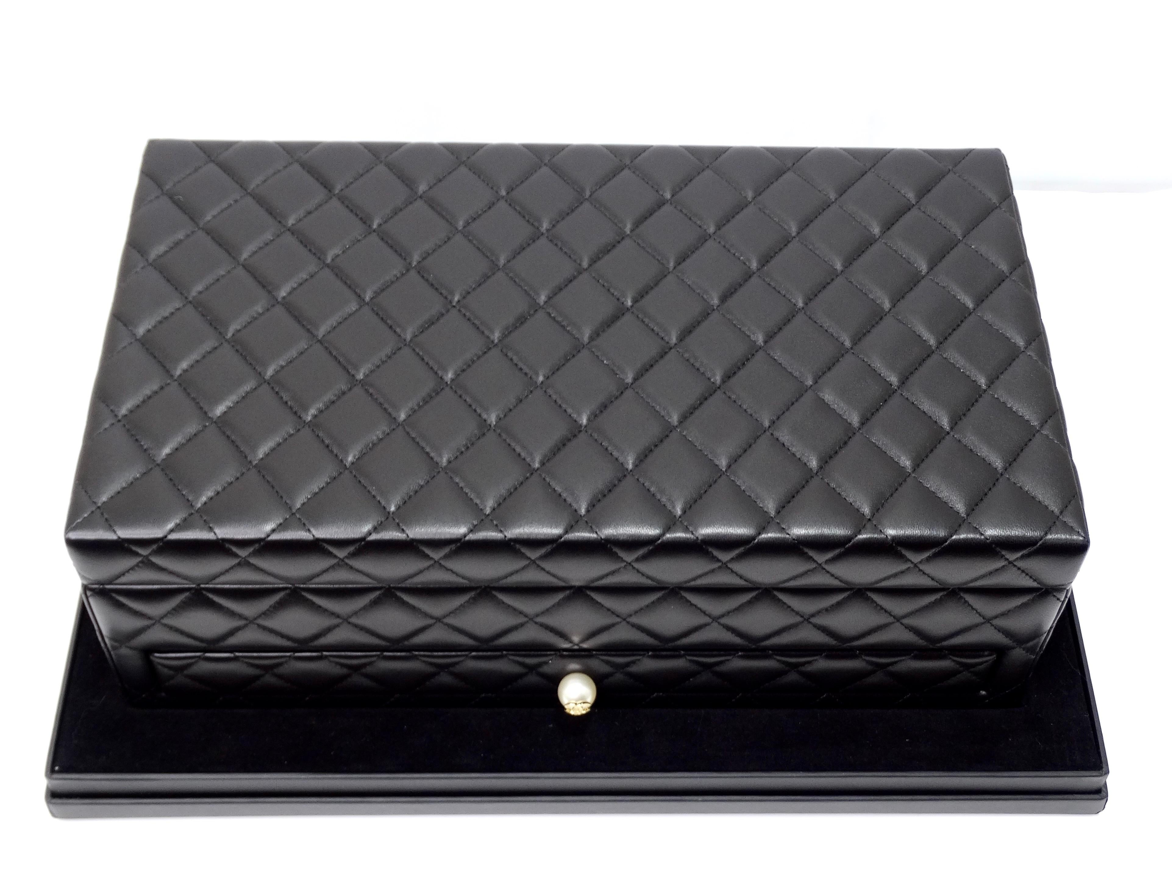 Chanel Black Quilted Lambskin CC Pearl Jewelry Box In Excellent Condition In Scottsdale, AZ