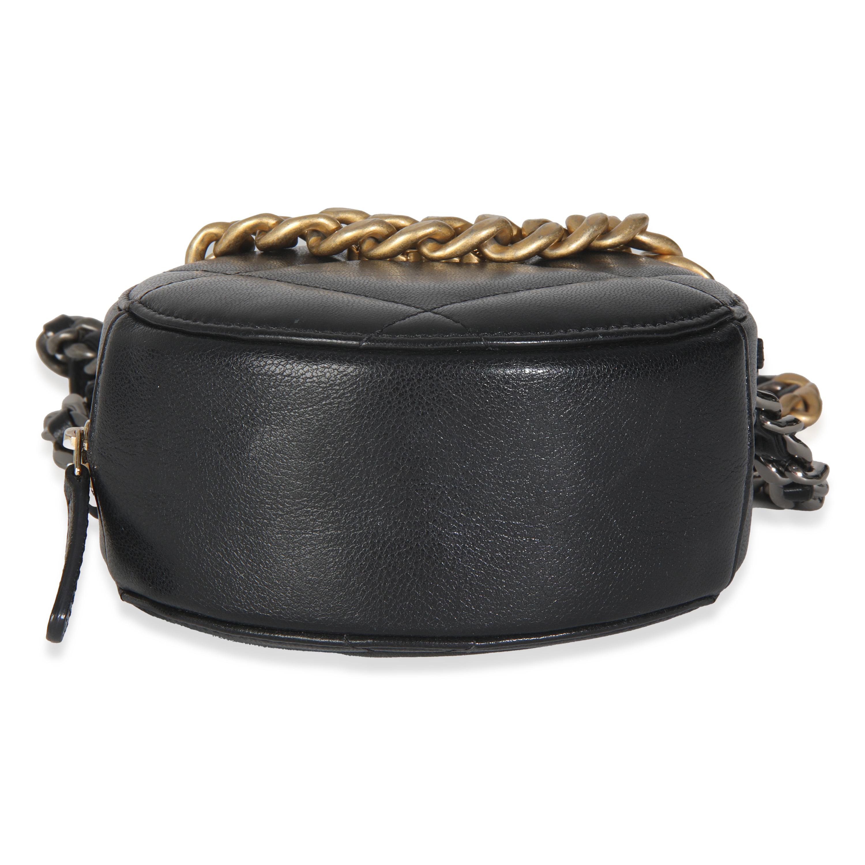 Chanel Black Quilted Lambskin Chanel 19 Round Clutch With Chain im Angebot 3