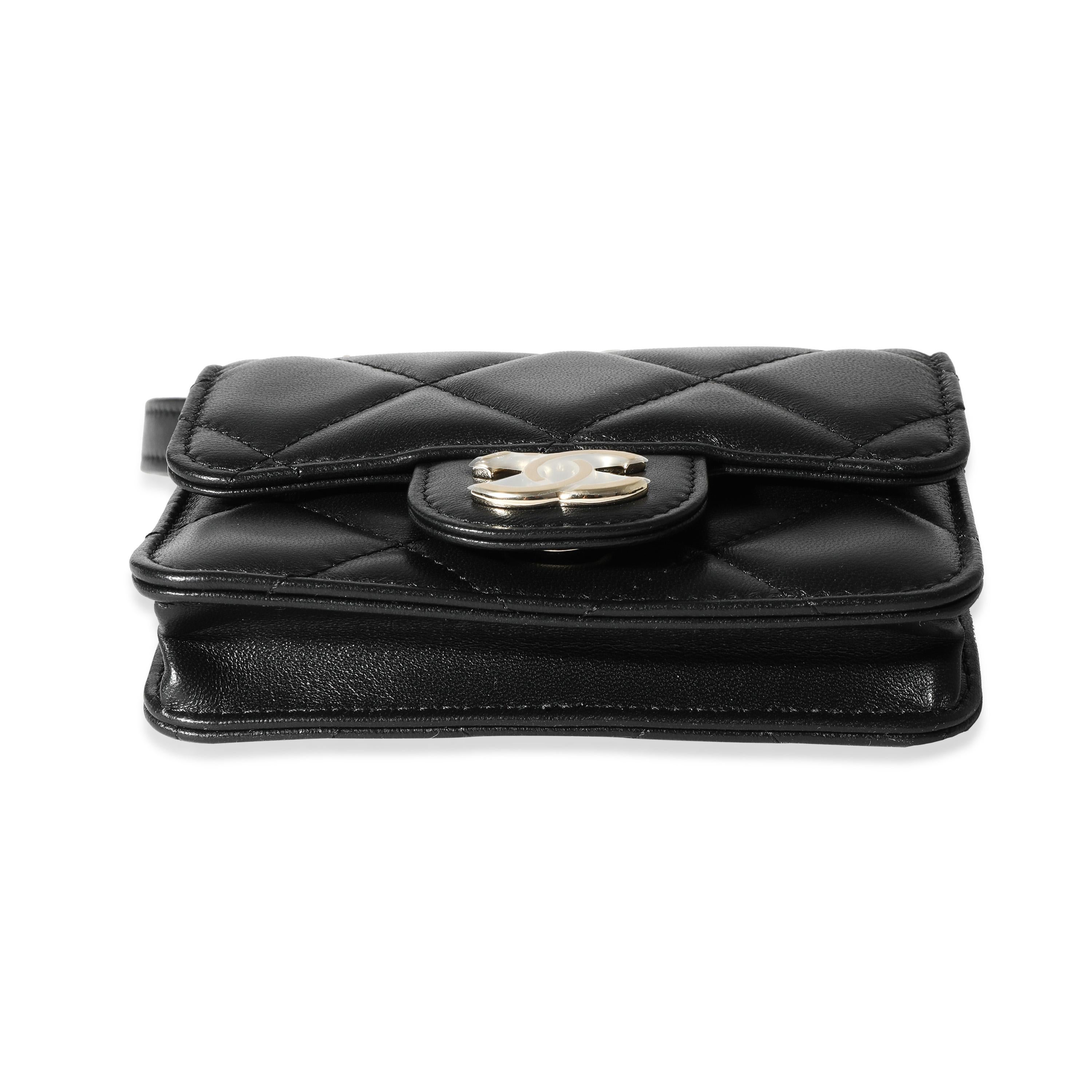 Chanel Schwarze gesteppte Lammfell-Gürteltasche mit Kette 1