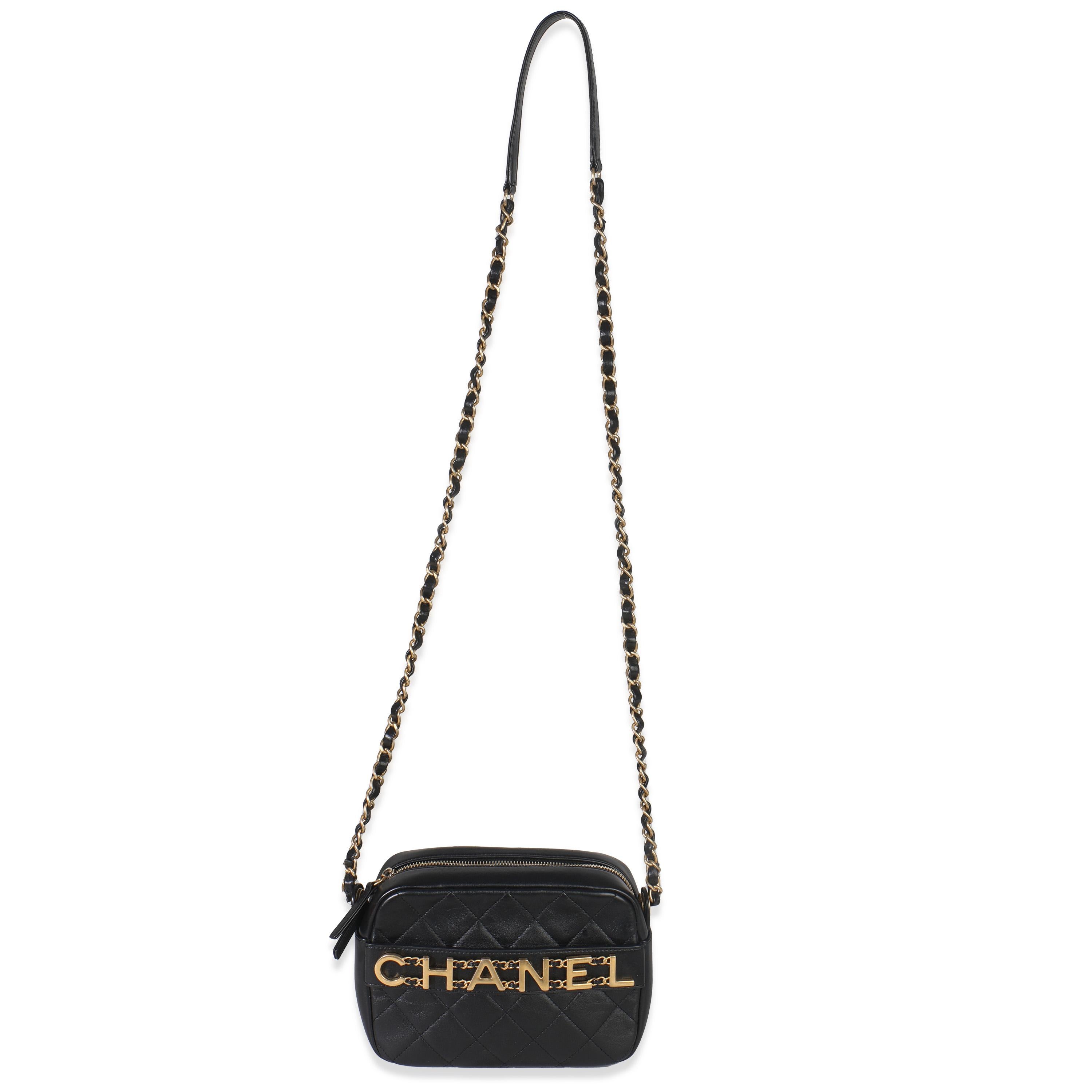 Chanel Black Quilted Lambskin Enchained Logo Chain Camera Case en vente 1
