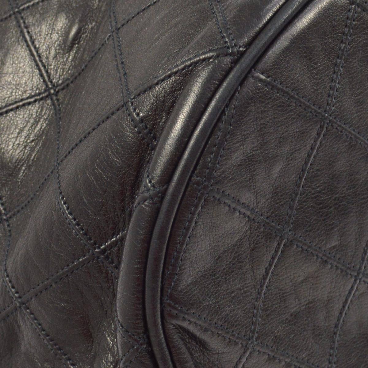 chanel black quilted lambskin shoulder bag