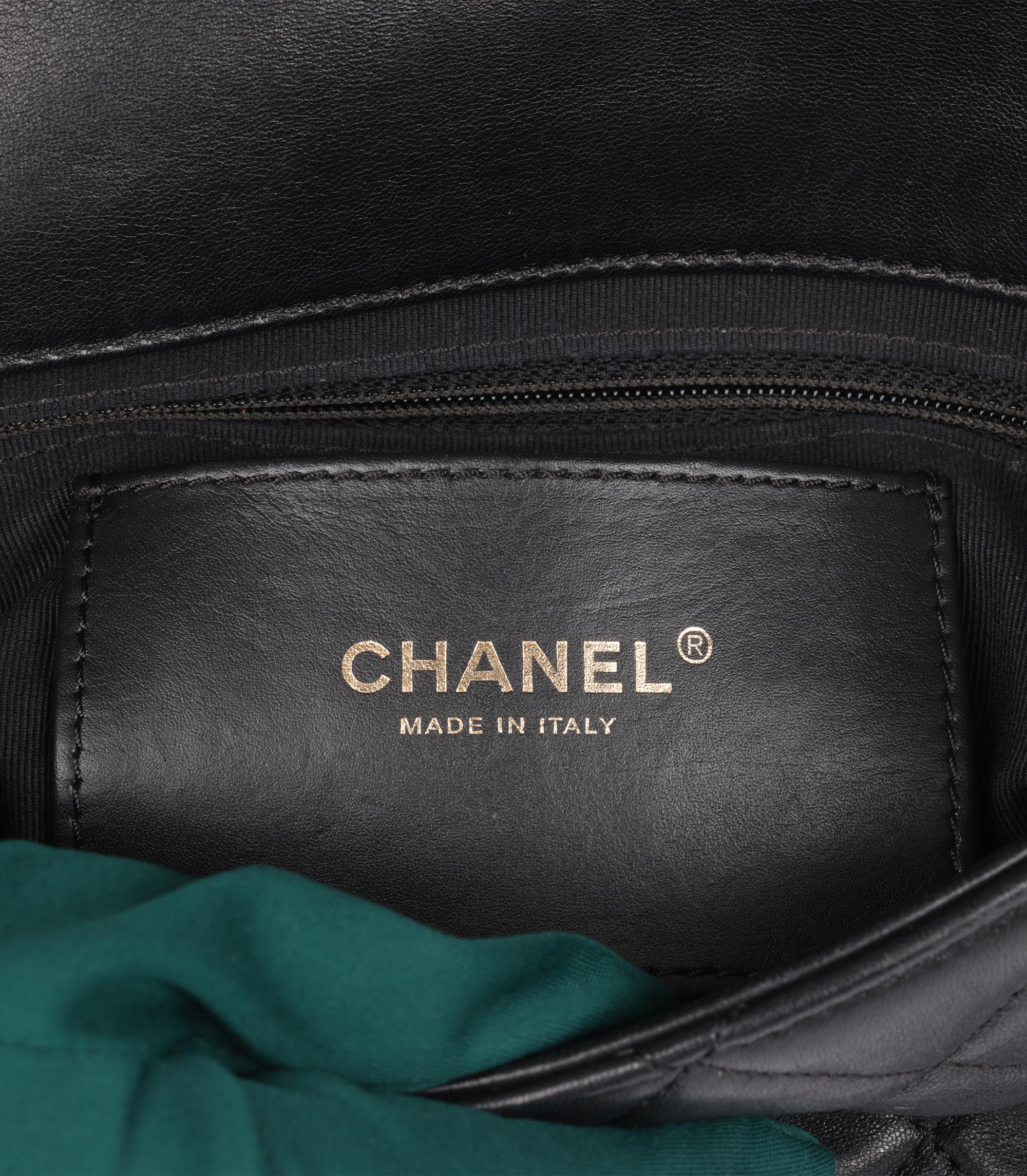Chanel Schwarz gesteppt Lammfell verflochtene kleine klassische einzelne Klappe Tasche im Angebot 4