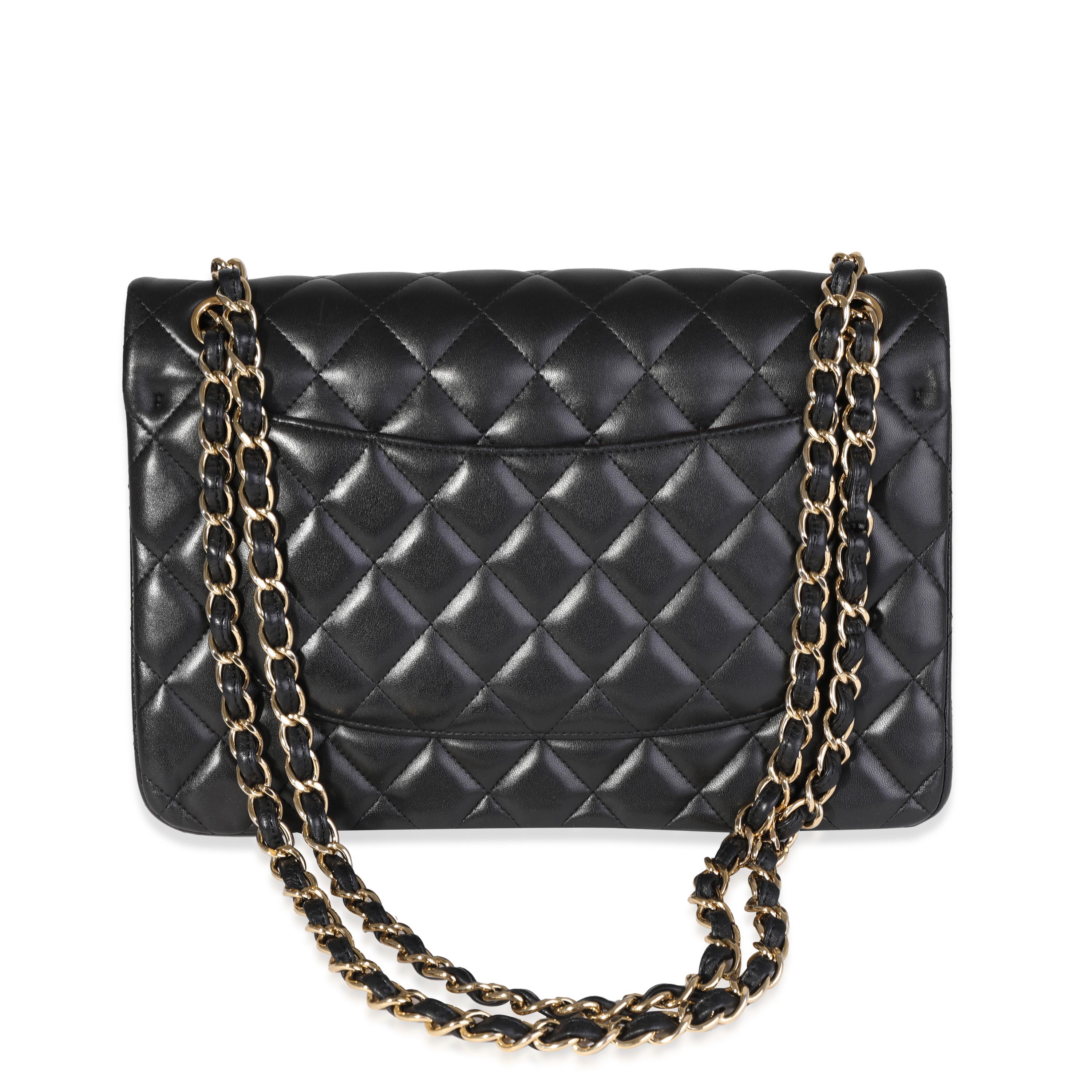 Chanel Black Quilted Lambskin Jumbo Classic Double Flap Bag In Excellent Condition For Sale In New York, NY