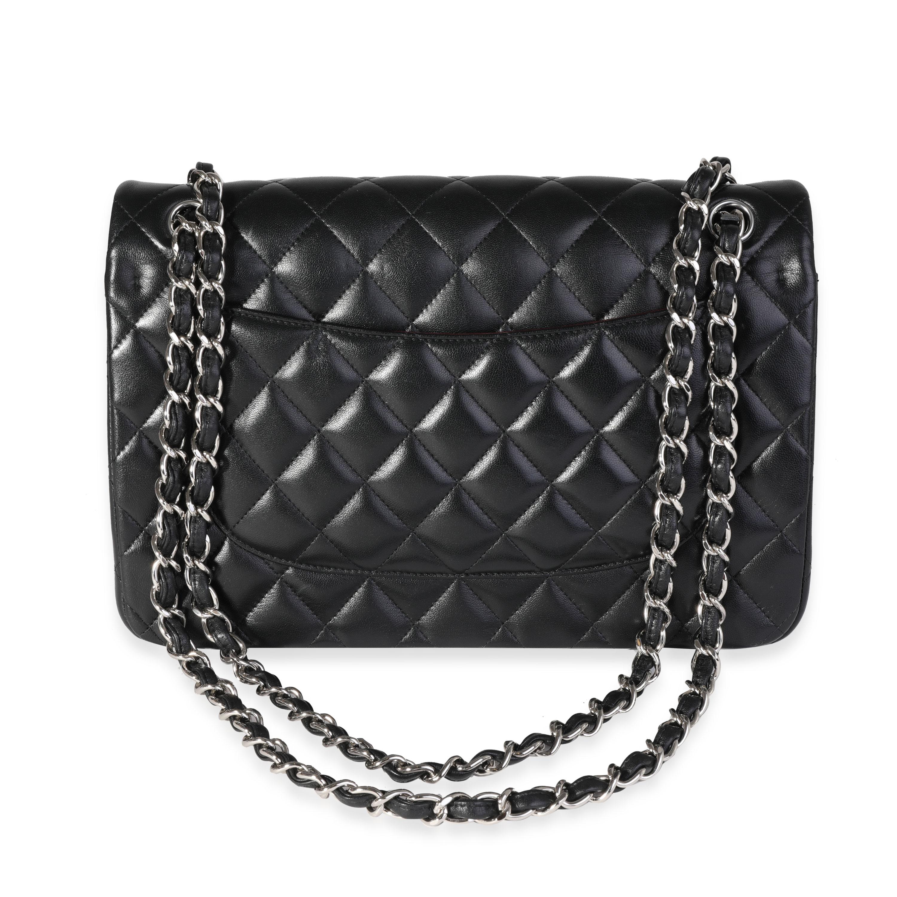 Chanel Schwarze gesteppte Jumbo Classic Tasche aus Lammfell mit doppelter Klappe im Zustand „Gut“ im Angebot in New York, NY