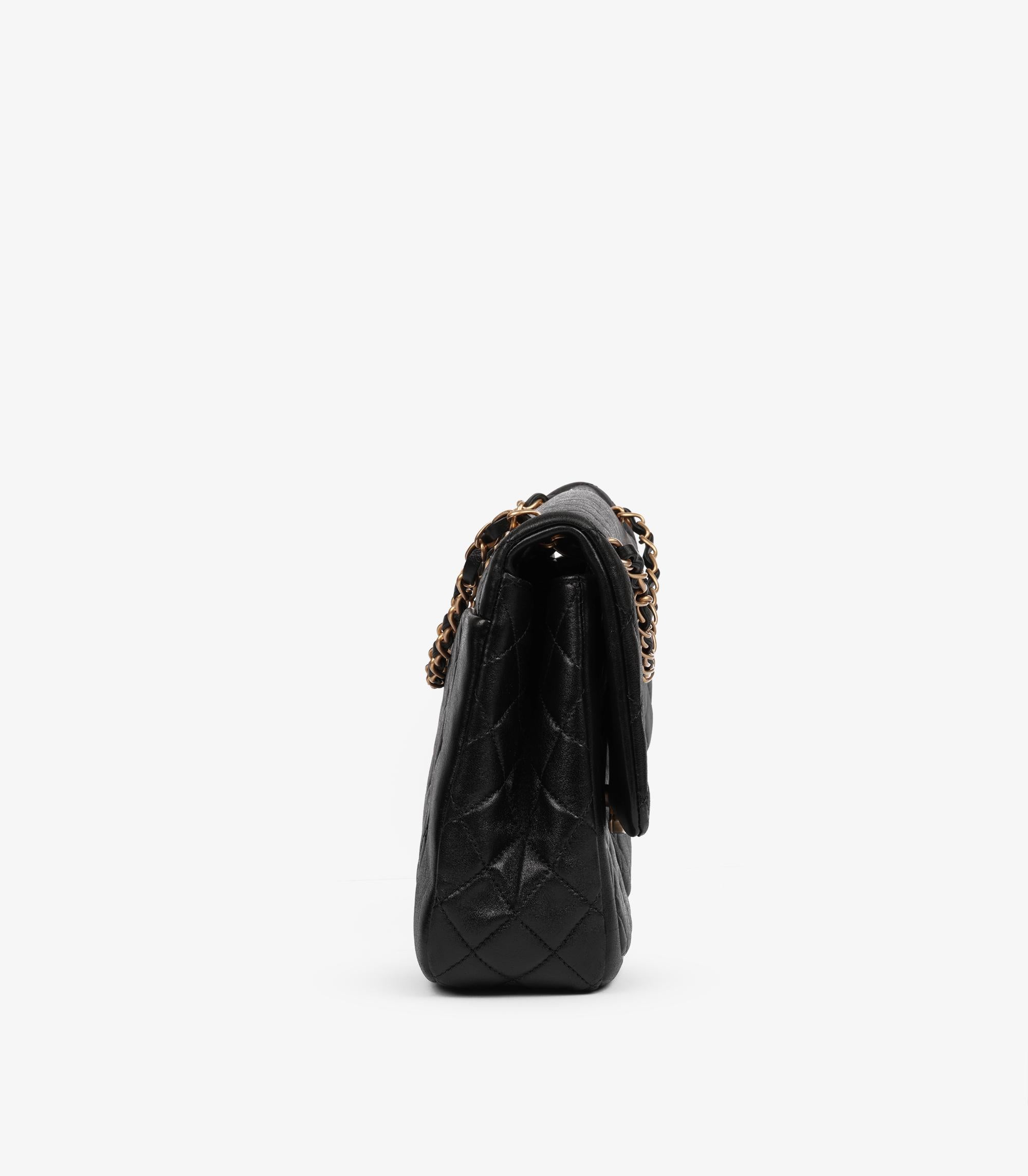 Chanel Schwarzes gestepptes Lammleder Jumbo Classic Single Flap Tasche für Damen oder Herren im Angebot