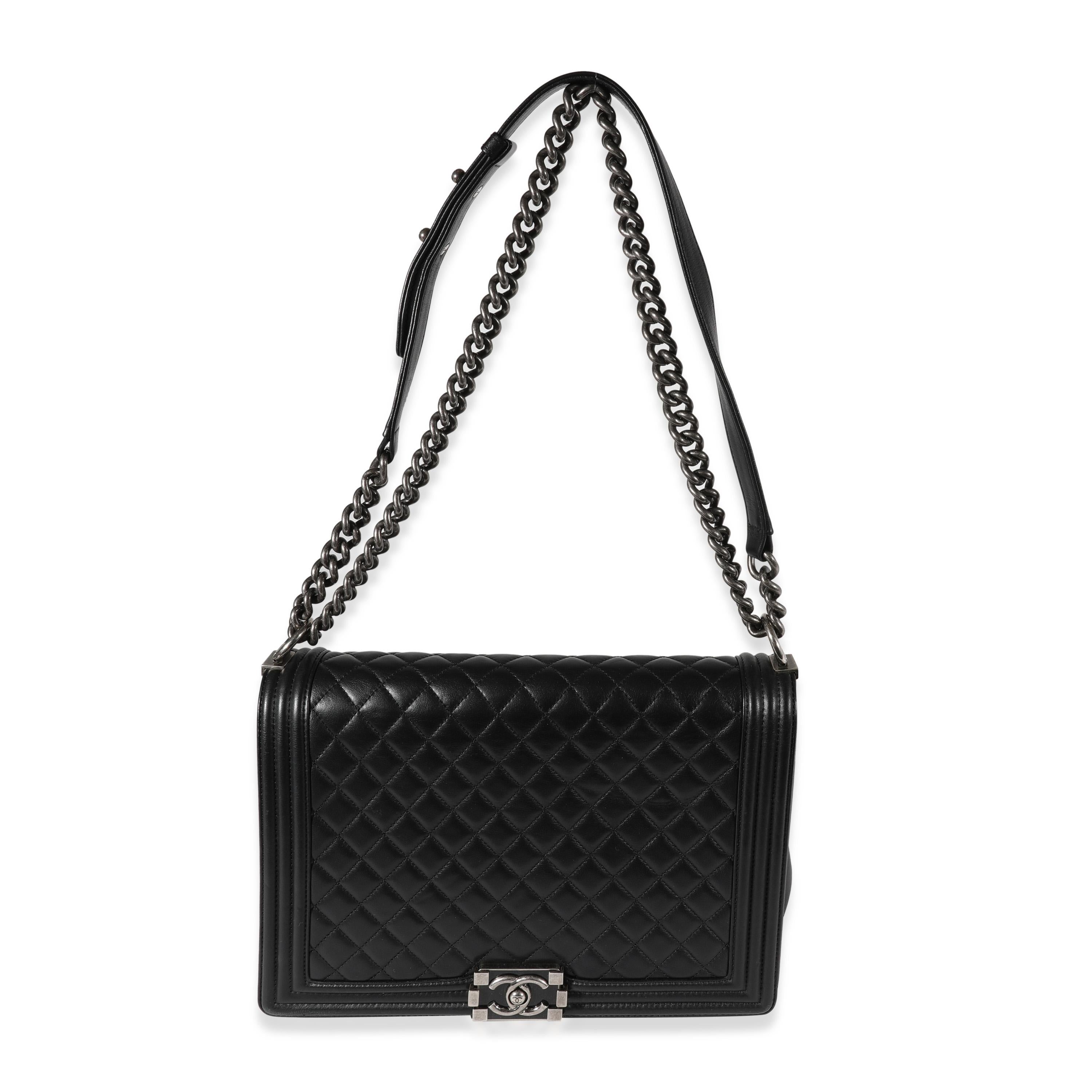 Chanel Black Quilted Lambskin Large Boy Bag In Good Condition In New York, NY