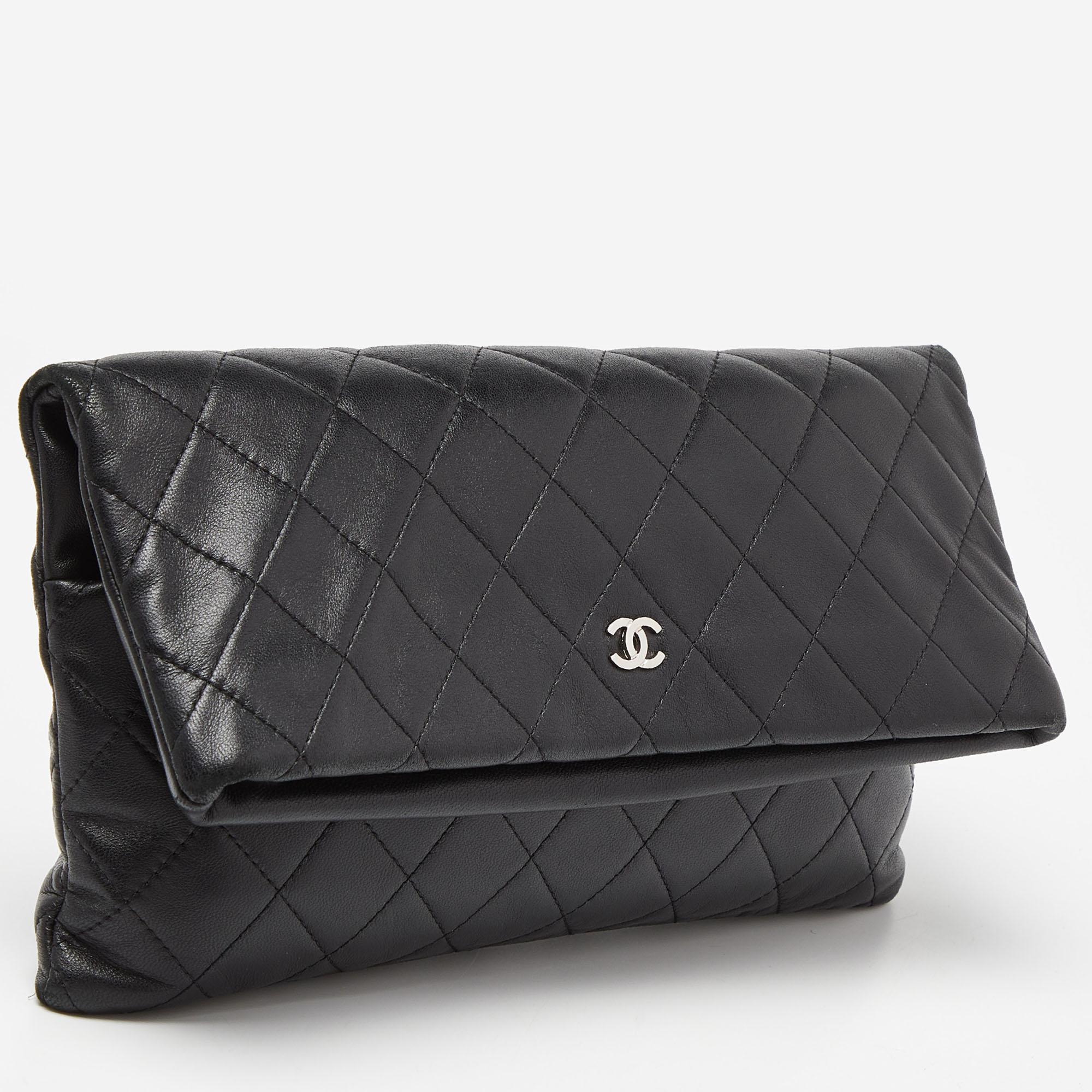Women's Chanel Black Quilted Lambskin Leather Beauty CC Clutch