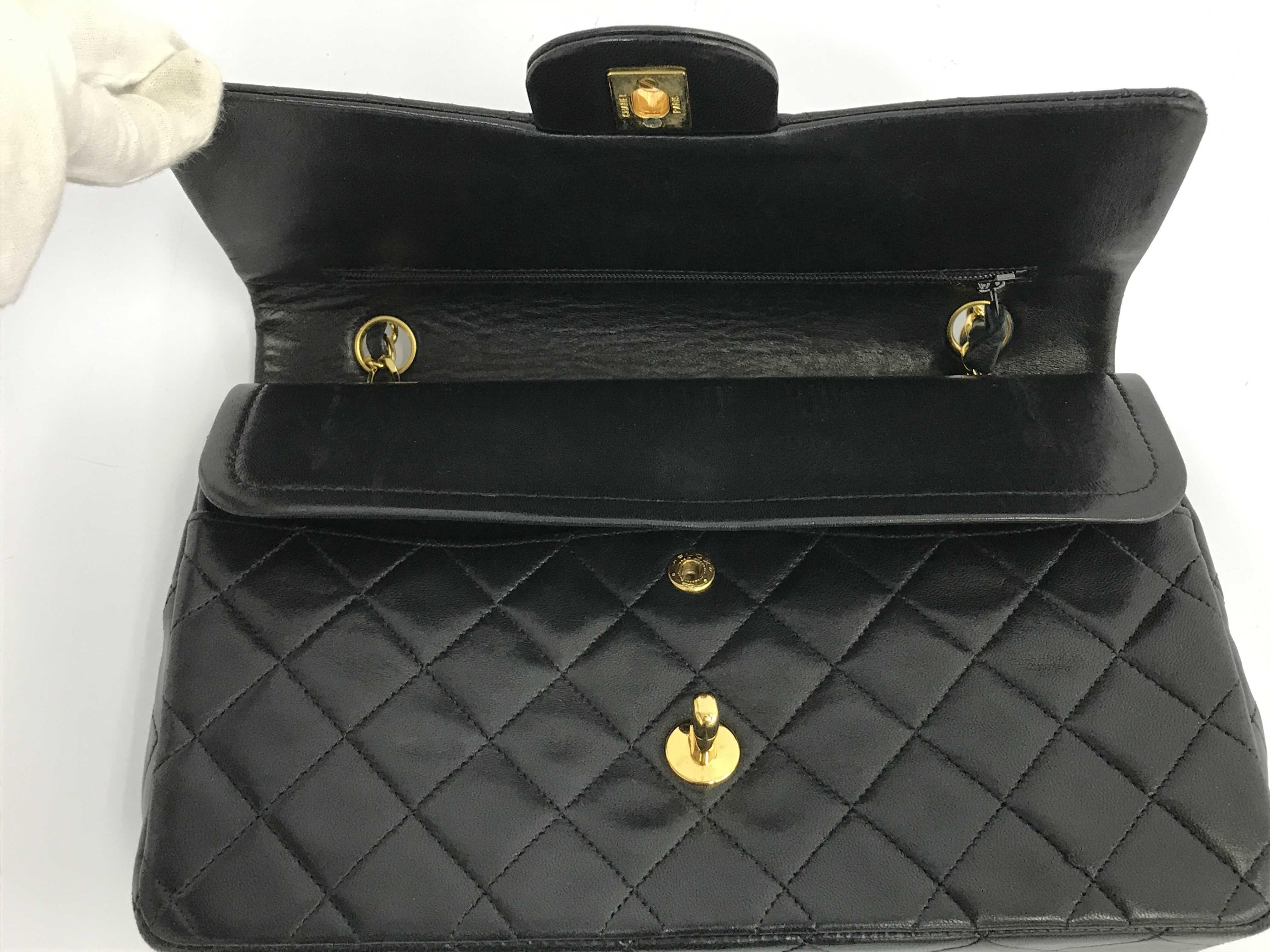 Chanel Black Quilted Lambskin Leather CC Dual Flap Shoulder Bag For Sale 5