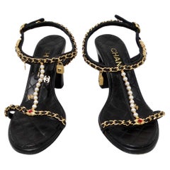 Chanel Black Quilted Lambskin Leather Chain T-Strap Charm Sandals 2022