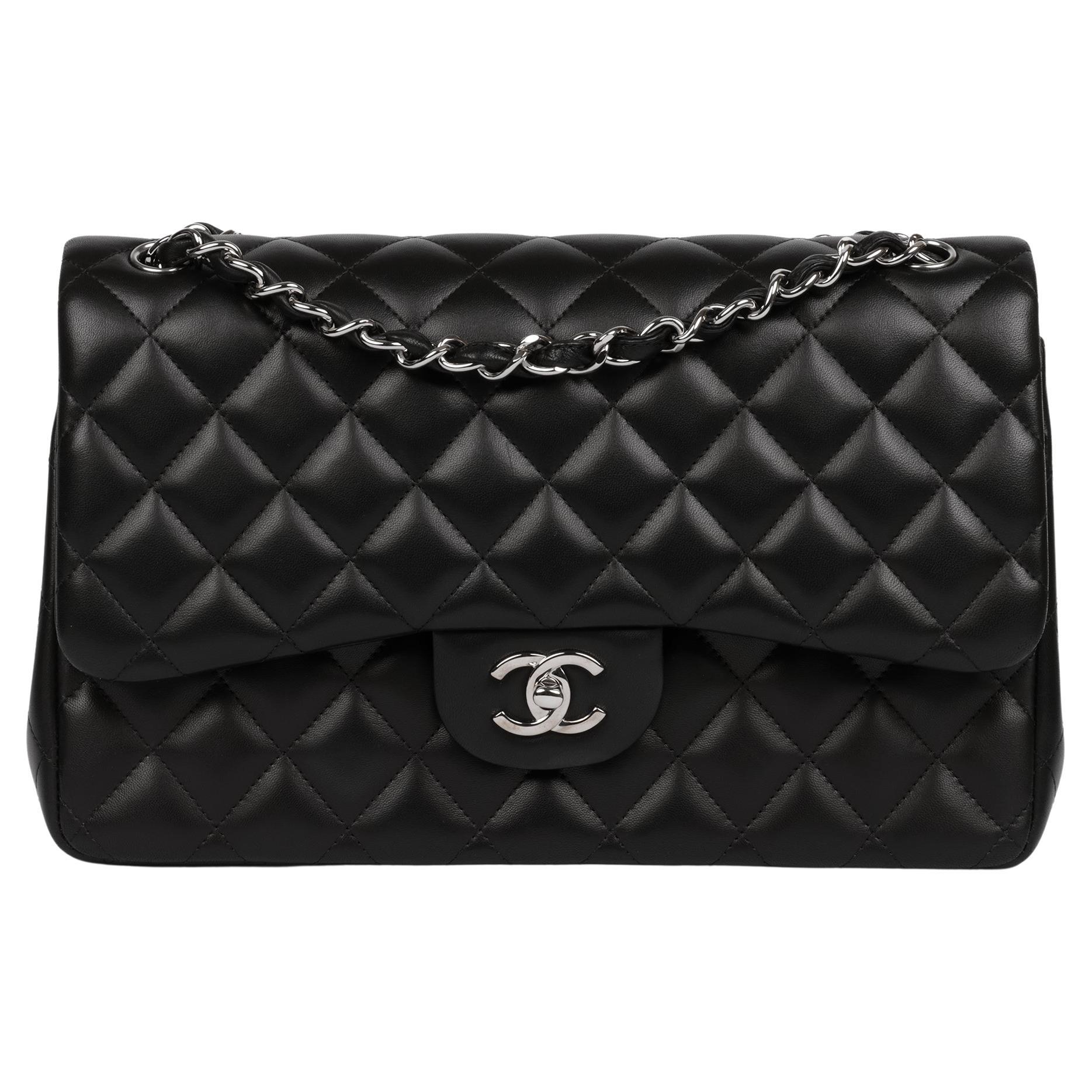 Chanel  Schwarze gesteppte Lammfell-Ledertasche Jumbo Classic Double Flap im Angebot