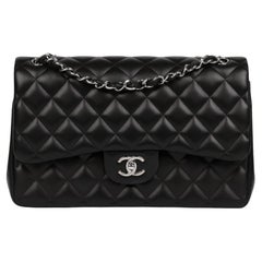 Chanel  Schwarze gesteppte Lammfell-Ledertasche Jumbo Classic Double Flap