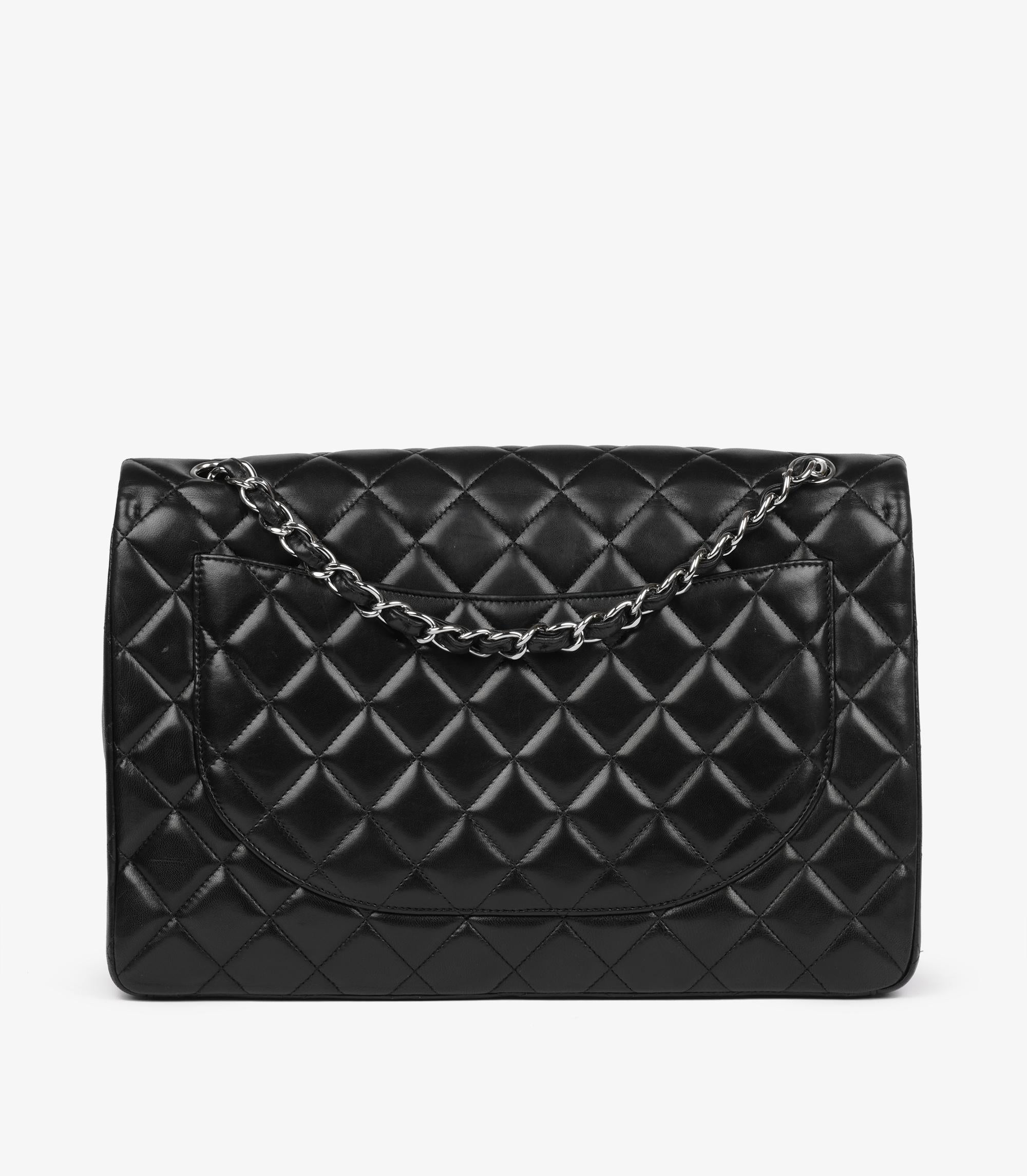 Chanel - Sac à main classique à rabat unique en cuir d'agneau matelassé - noir Unisexe en vente