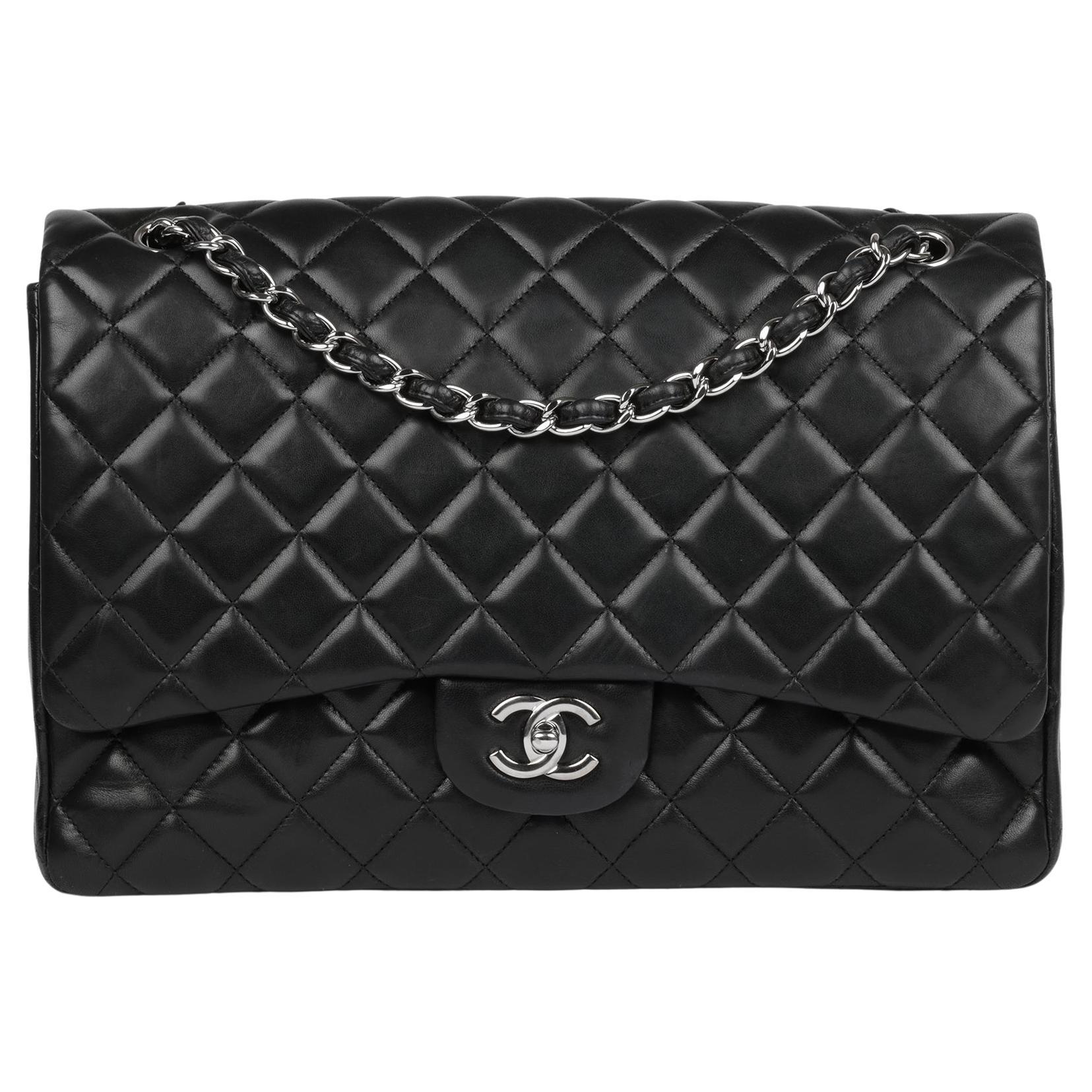 Chanel - Sac à main classique à rabat unique en cuir d'agneau matelassé - noir en vente