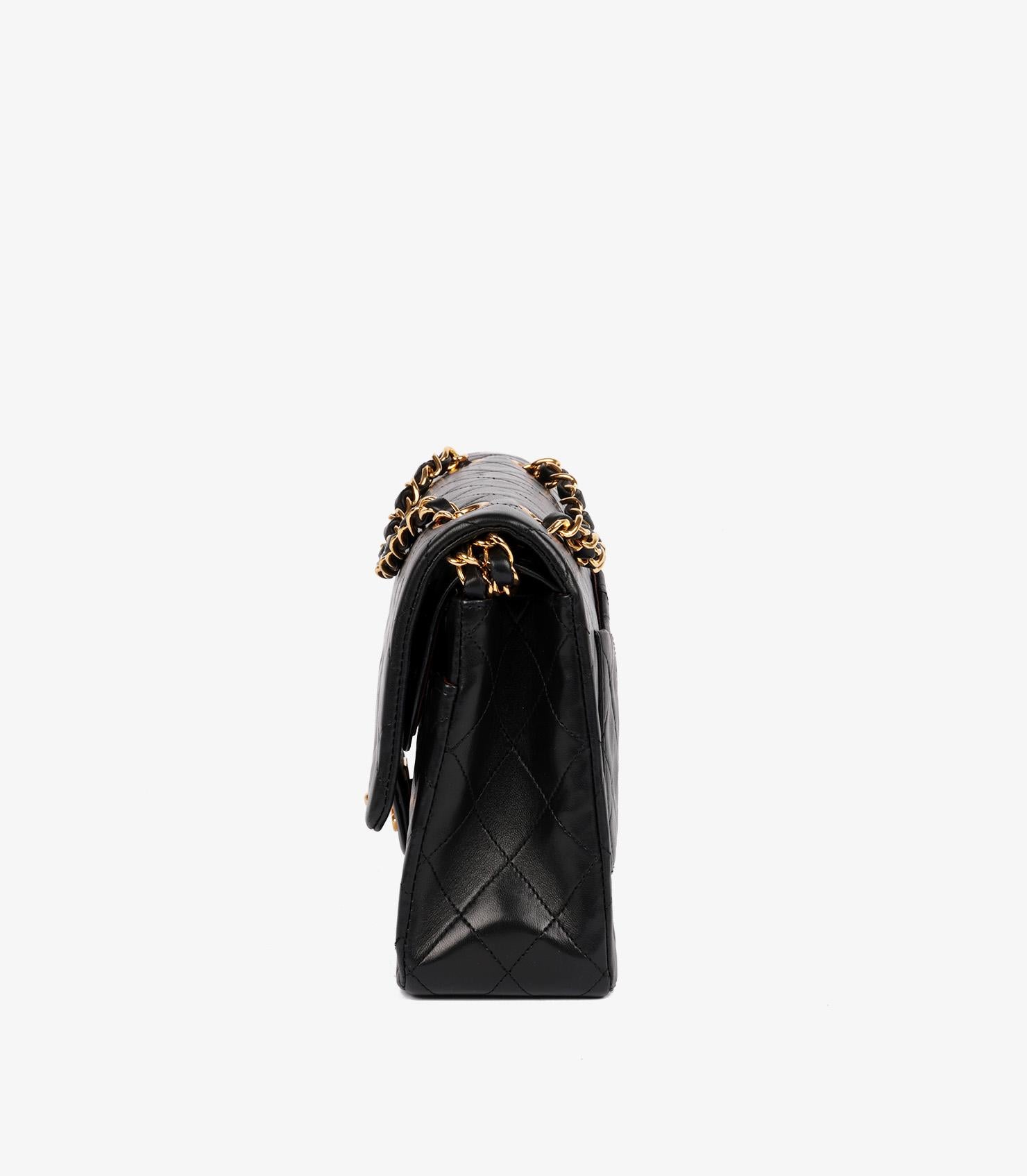 Femenino o masculino Bolso Chanel Negro Acolchado Piel de Cordero Clásico Mediano con Doble Solapa
