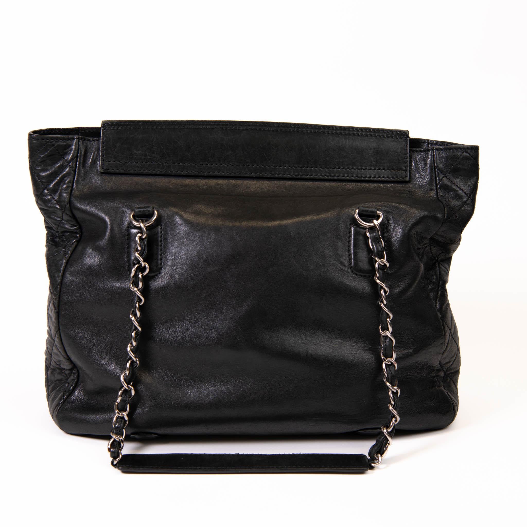 Chanel Black Quilted Lambskin Leather Reissue East West Tote In Excellent Condition In Corona Del Mar, CA