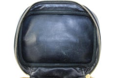 Chanel Vanity Case pour maquillage en cuir d'agneau noir matelassé 1230c50