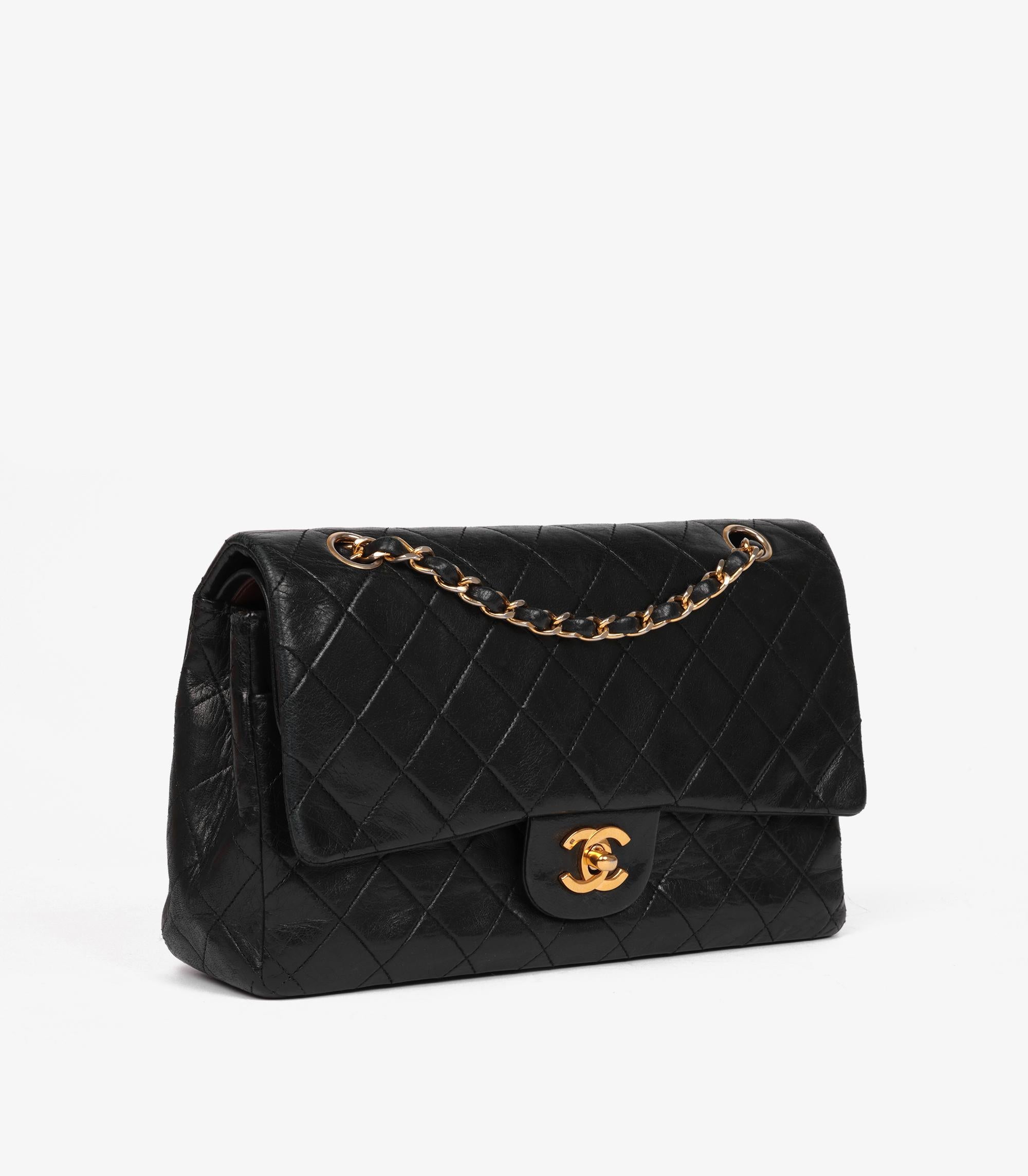 Chanel Black Quilted Lambskin Leather Vintage Medium Classic Double Flap Bag In Good Condition For Sale In Bishop's Stortford, Hertfordshire