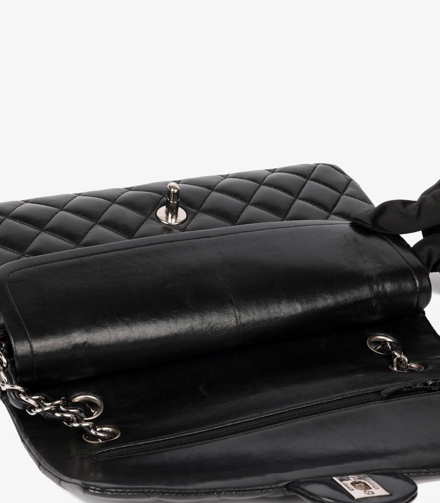 Chanel Black Quilted Lambskin Medium Classic Double Flap Bag in vendita 5