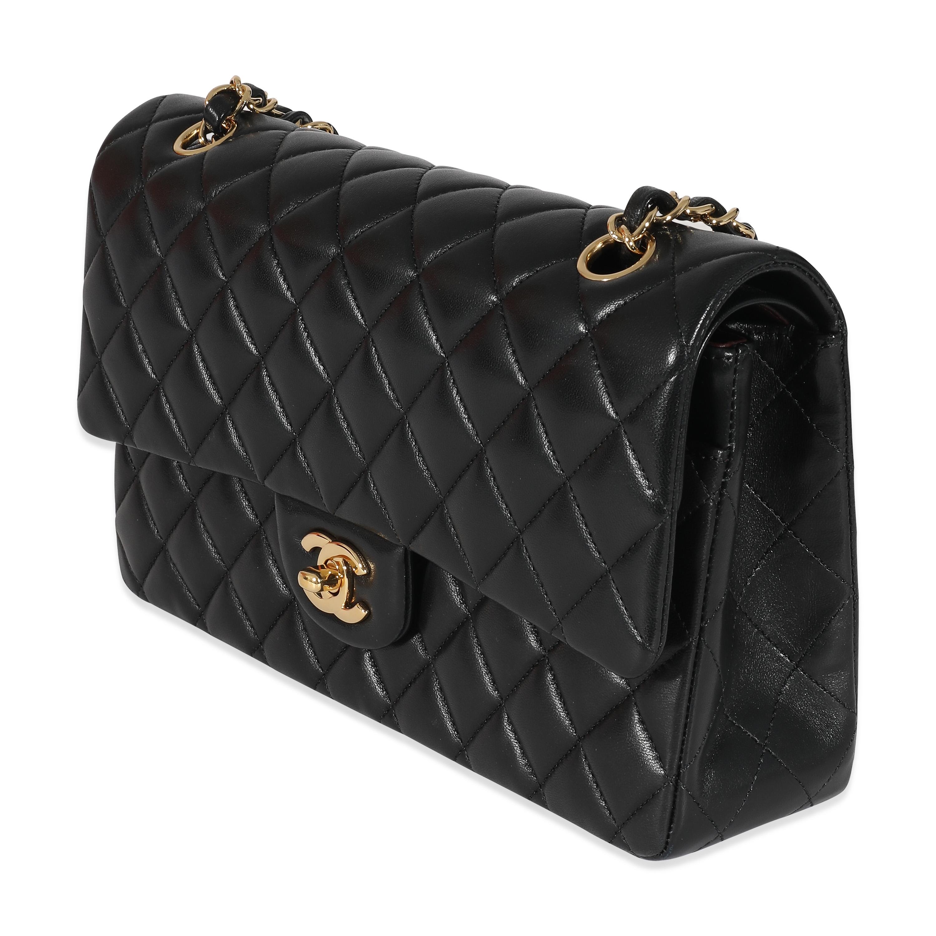 Chanel Black Quilted Lambskin Medium Classic Double Flap Bag In Excellent Condition For Sale In New York, NY
